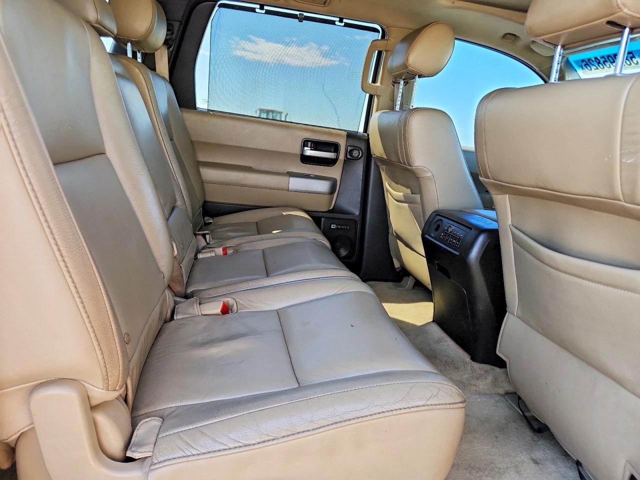 2008 Toyota Sequoia Limited Tan vin: 5TDBY68A28S006201