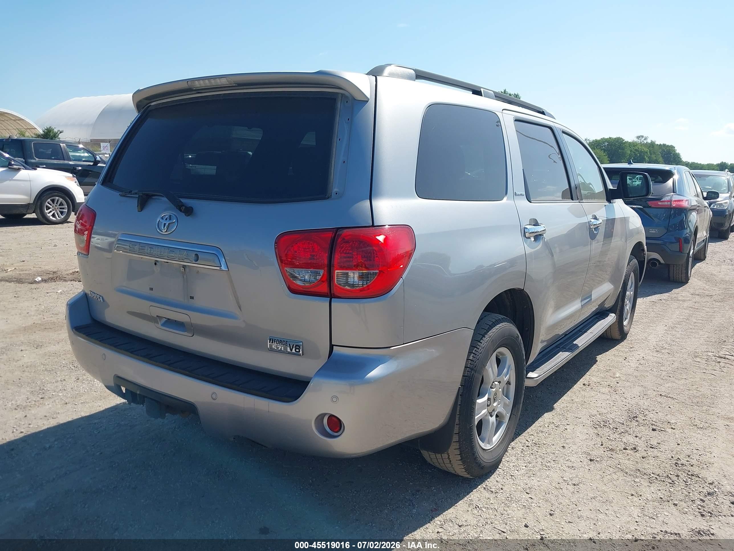 2008 Toyota Sequoia Limited 5.7l V8 Silver vin: 5TDBY68A38S000360