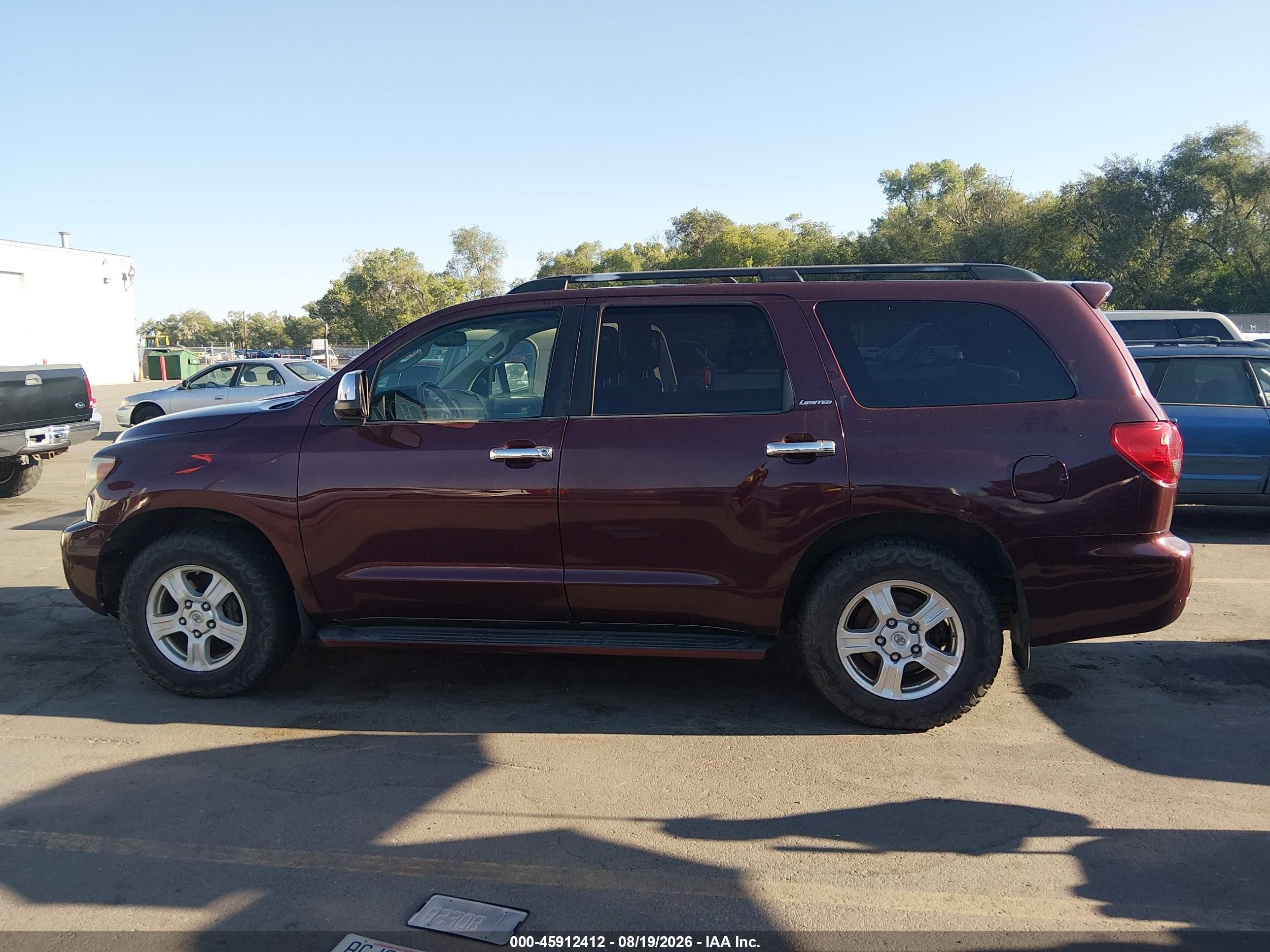 2008 Toyota Sequoia Limited 5.7l V8 Бордовый vin: 5TDBY68A48S003655