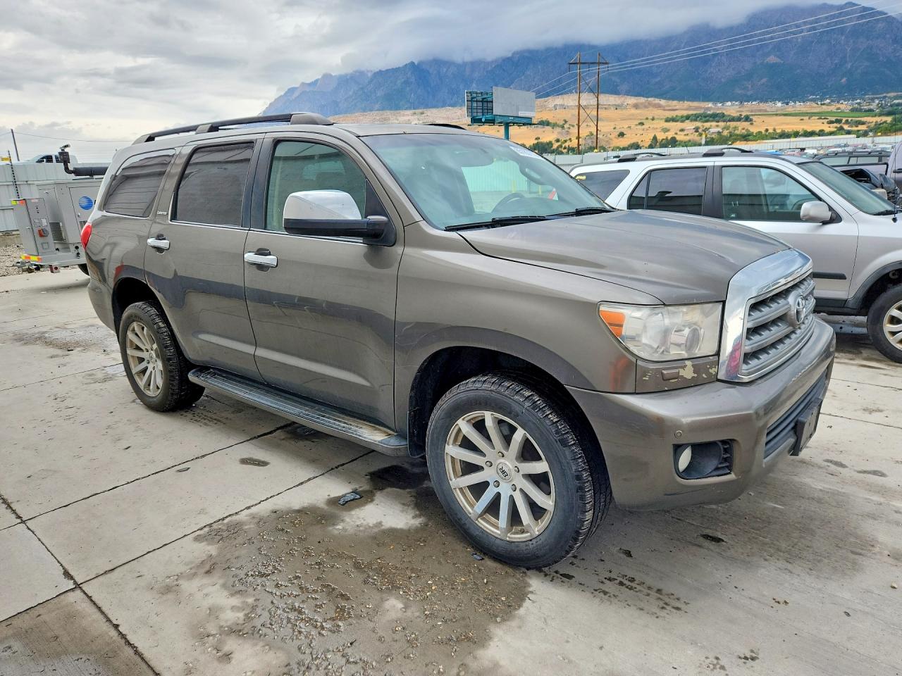 2008 Toyota Sequoia Limited Brown vin: 5TDBY68A48S010377