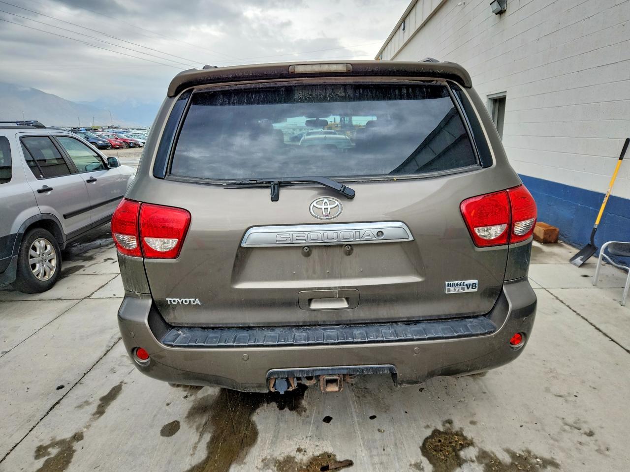 2008 Toyota Sequoia Limited Brown vin: 5TDBY68A48S010377