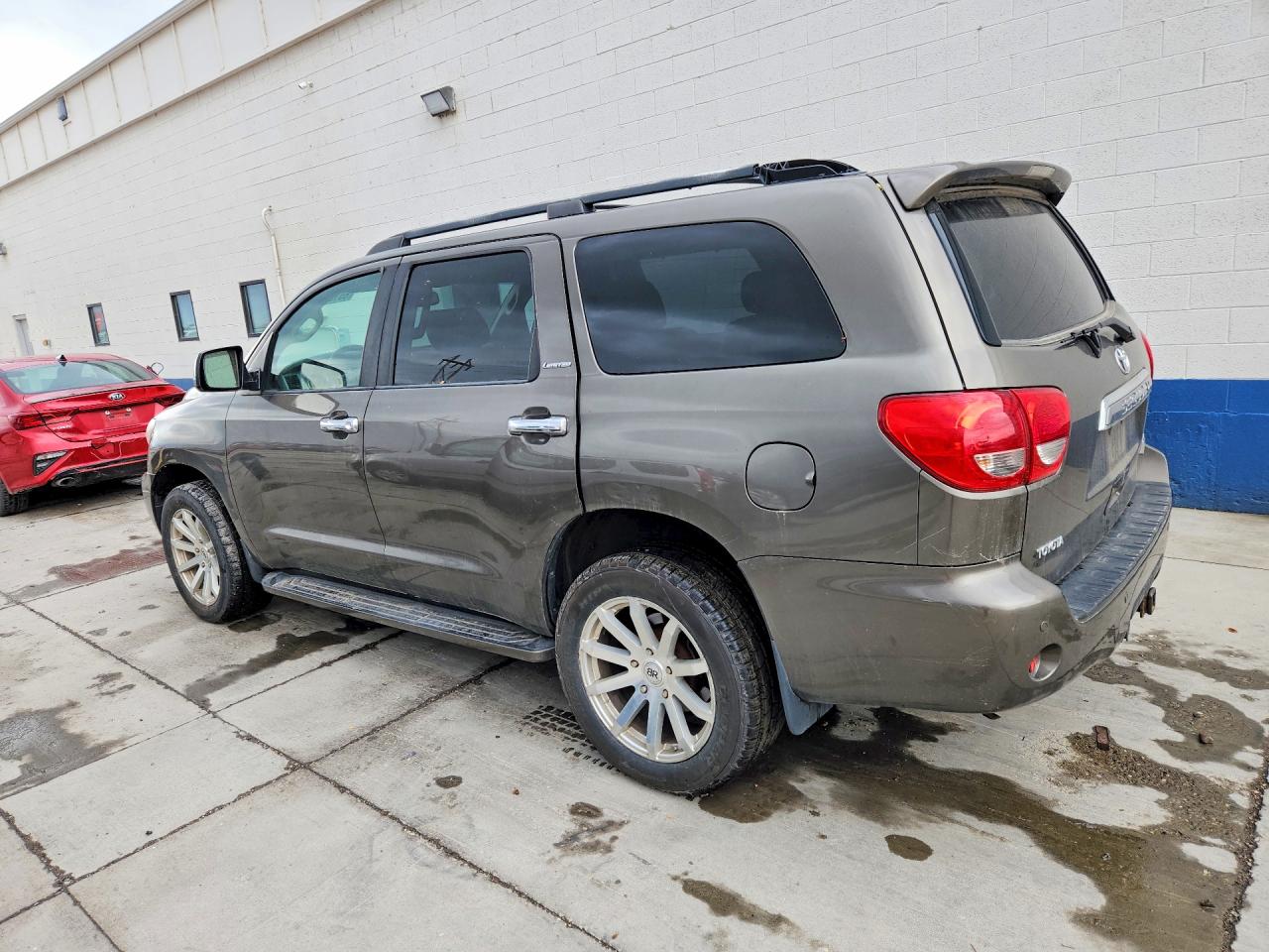 2008 Toyota Sequoia Limited Brown vin: 5TDBY68A48S010377