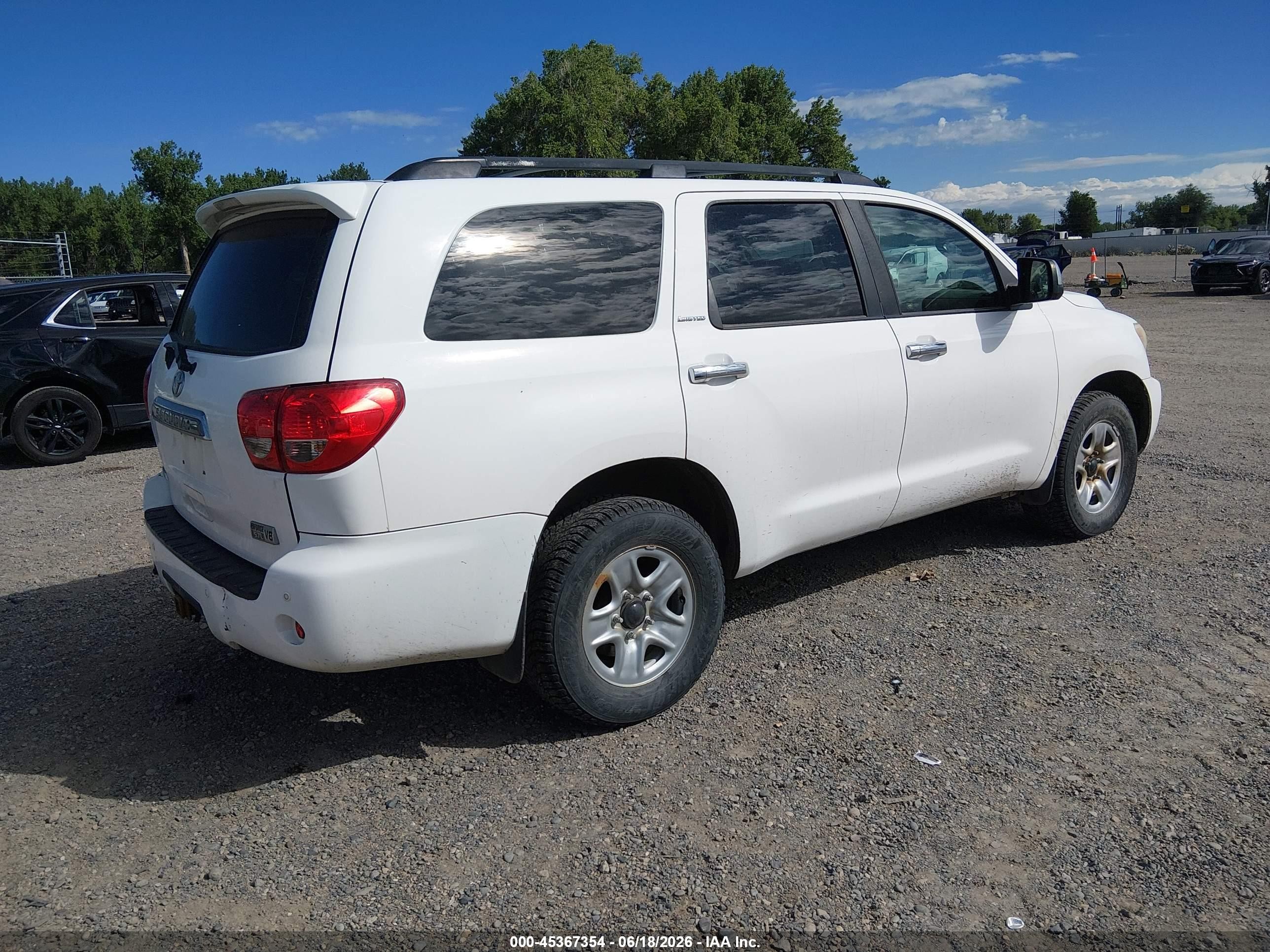 2008 Toyota Sequoia Limited 5.7l V8 Белый vin: 5TDBY68A98S004512