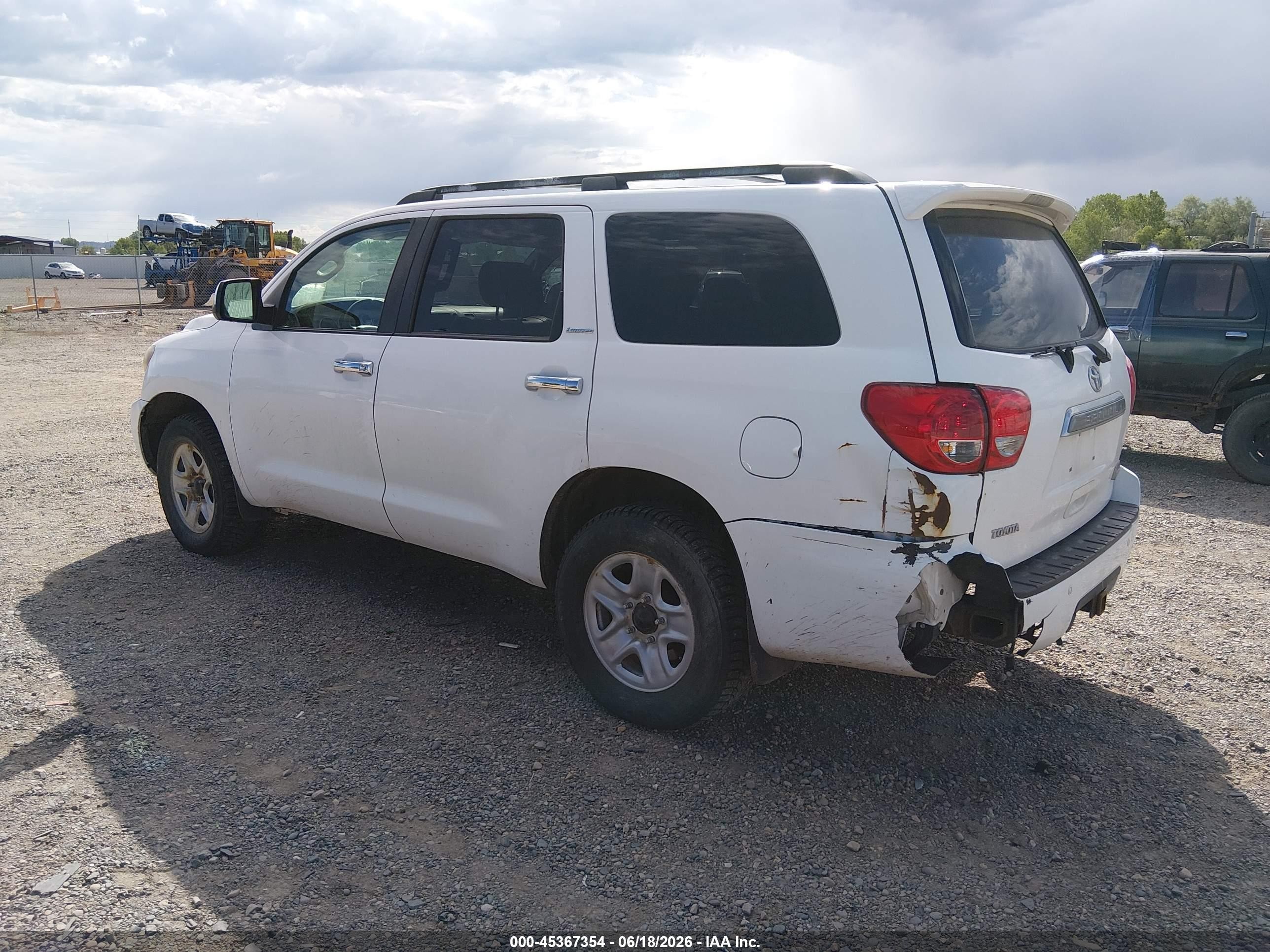 2008 Toyota Sequoia Limited 5.7l V8 Белый vin: 5TDBY68A98S004512