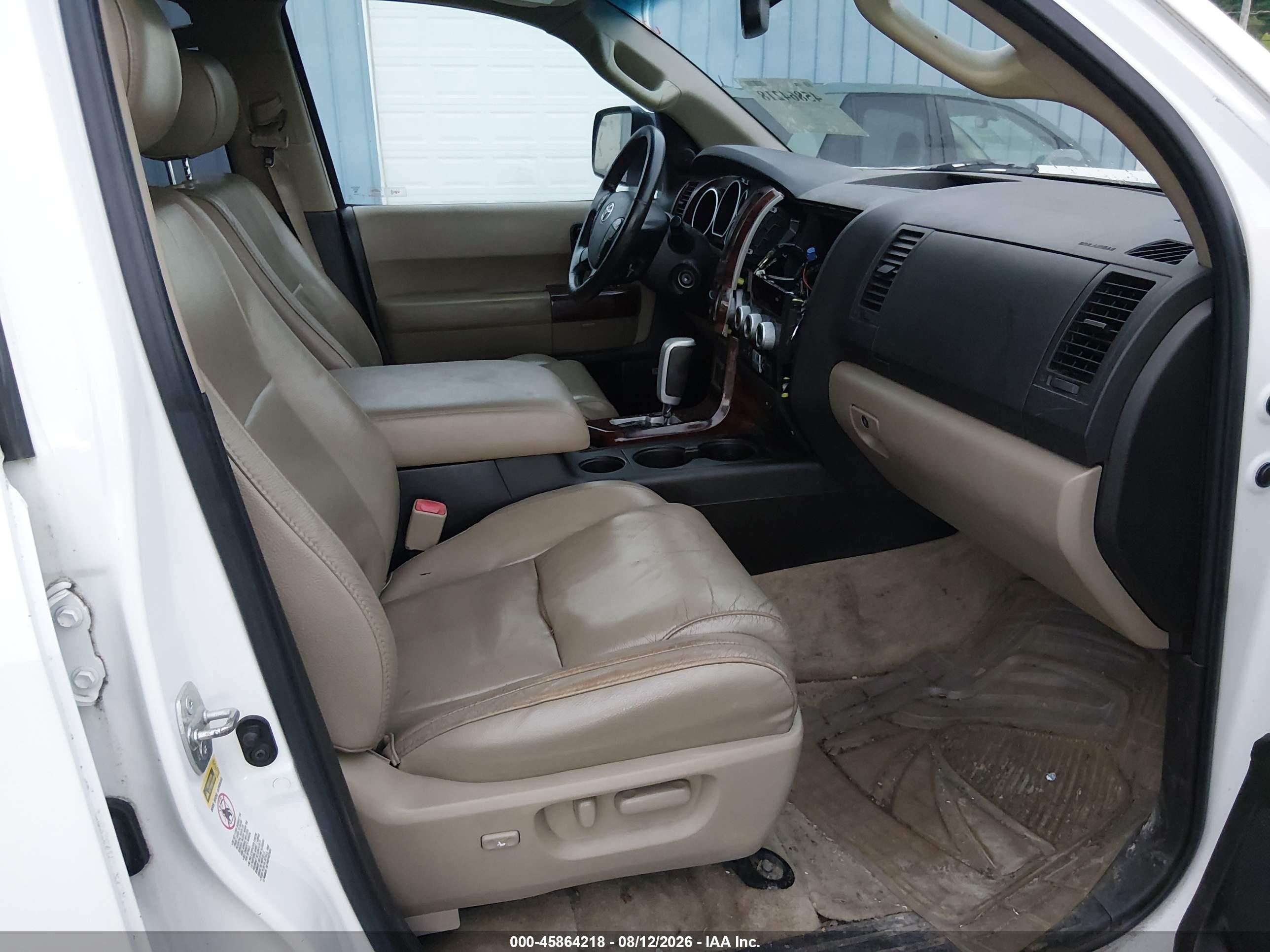 2008 Toyota Sequoia Limited 5.7l V8 Белый vin: 5TDBY68A98S006535
