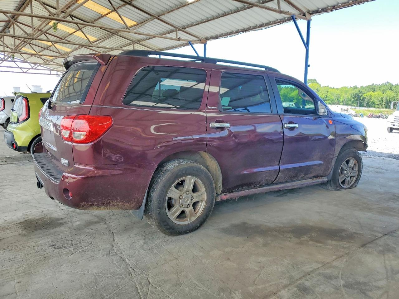 2008 Toyota Sequoia Limited Burgundy vin: 5TDBY68A98S007250
