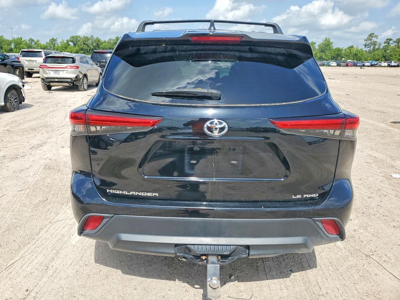 2022 Toyota Highlander Le Black vin: 5TDBZRBH1NS587805