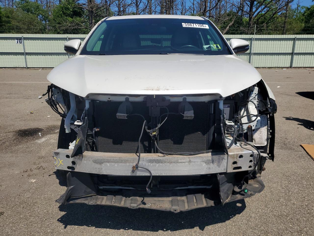 2017 Toyota Highlander Le Plus White vin: 5TDBZRFH7HS426437