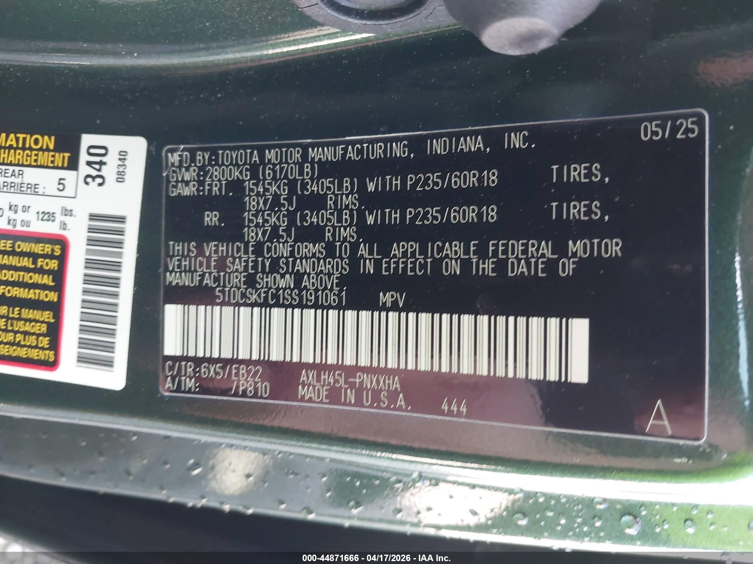 2025 Toyota Sienna Woodland Edition Green vin: 5TDCSKFC1SS191061