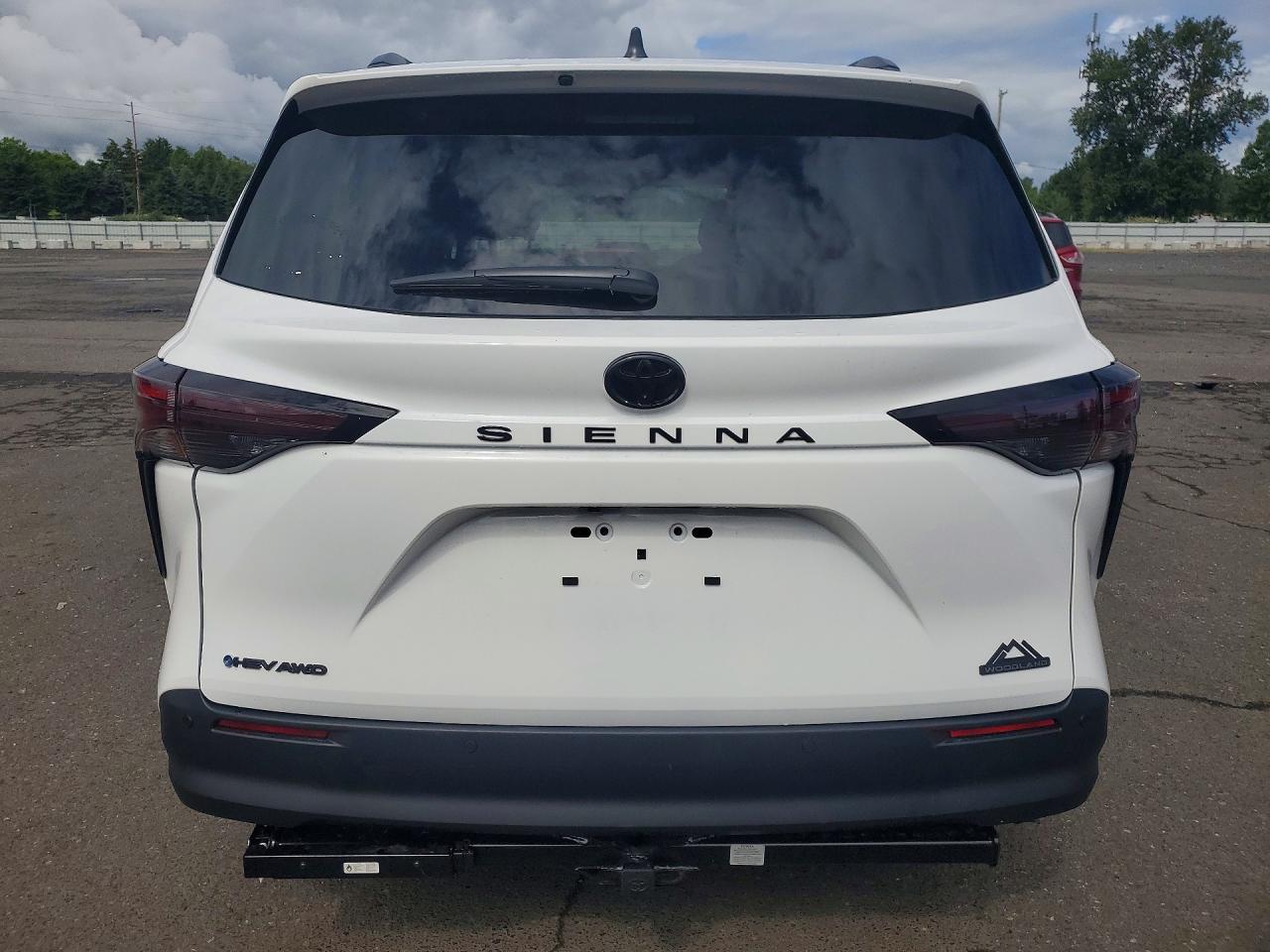 2026 Toyota Sienna Woodland Edition White vin: 5TDCSKFC7TS244914
