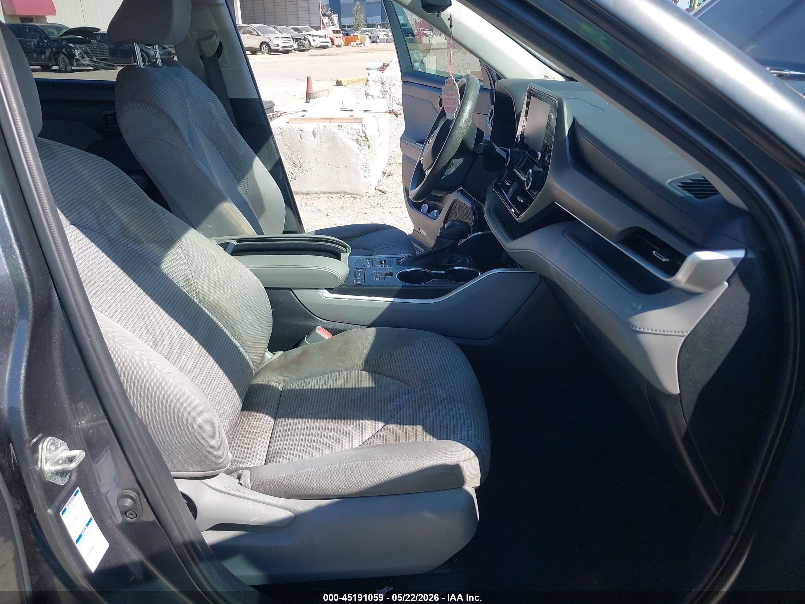 2020 Toyota Highlander L Gray vin: 5TDCZRBH2LS042861
