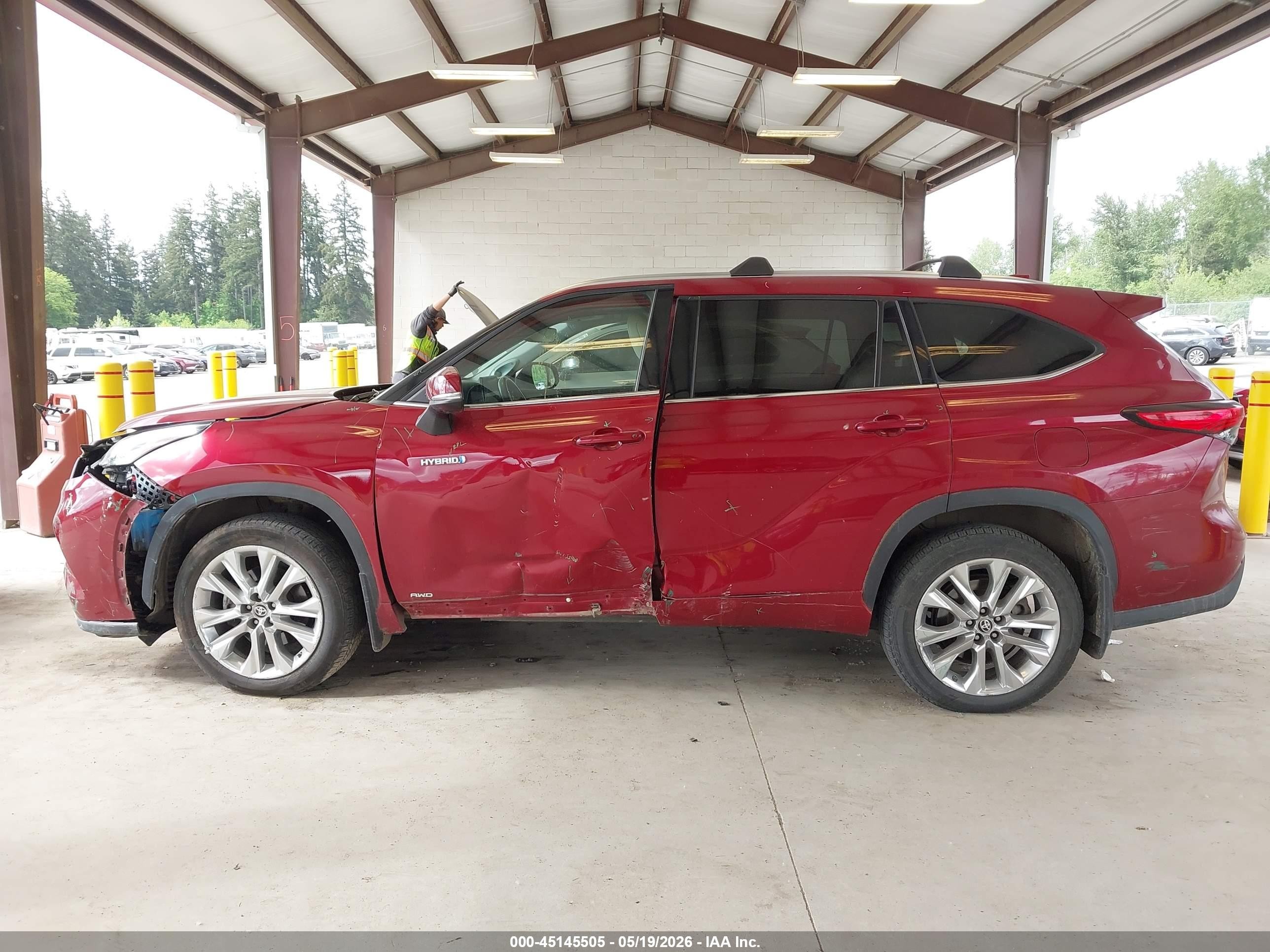2021 Toyota Highlander Hybrid Limited Maroon vin: 5TDDBRCH7MS519504