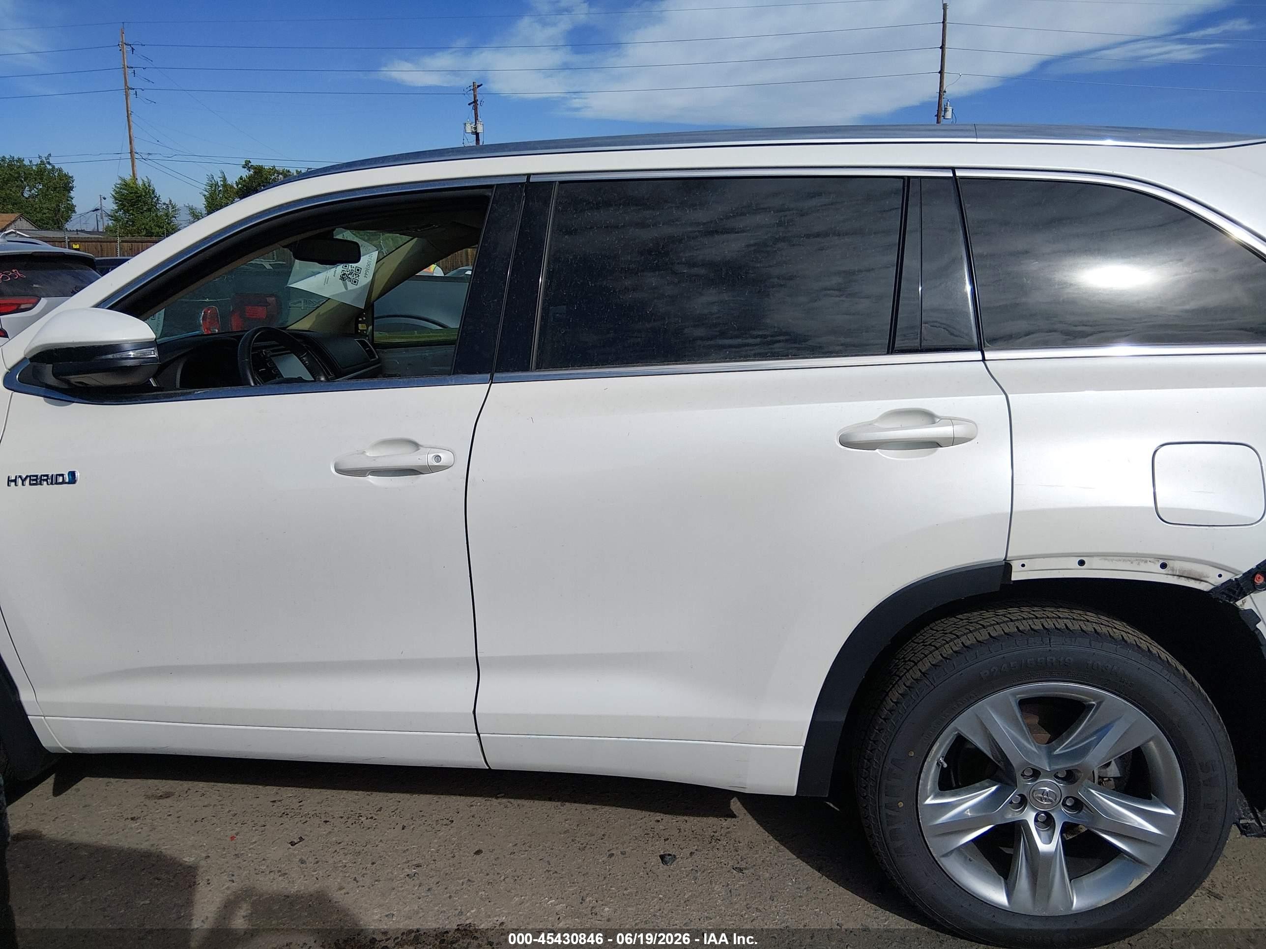 2015 Toyota Highlander Hybrid Limited Platinum V6 White vin: 5TDDCRFH0FS009958