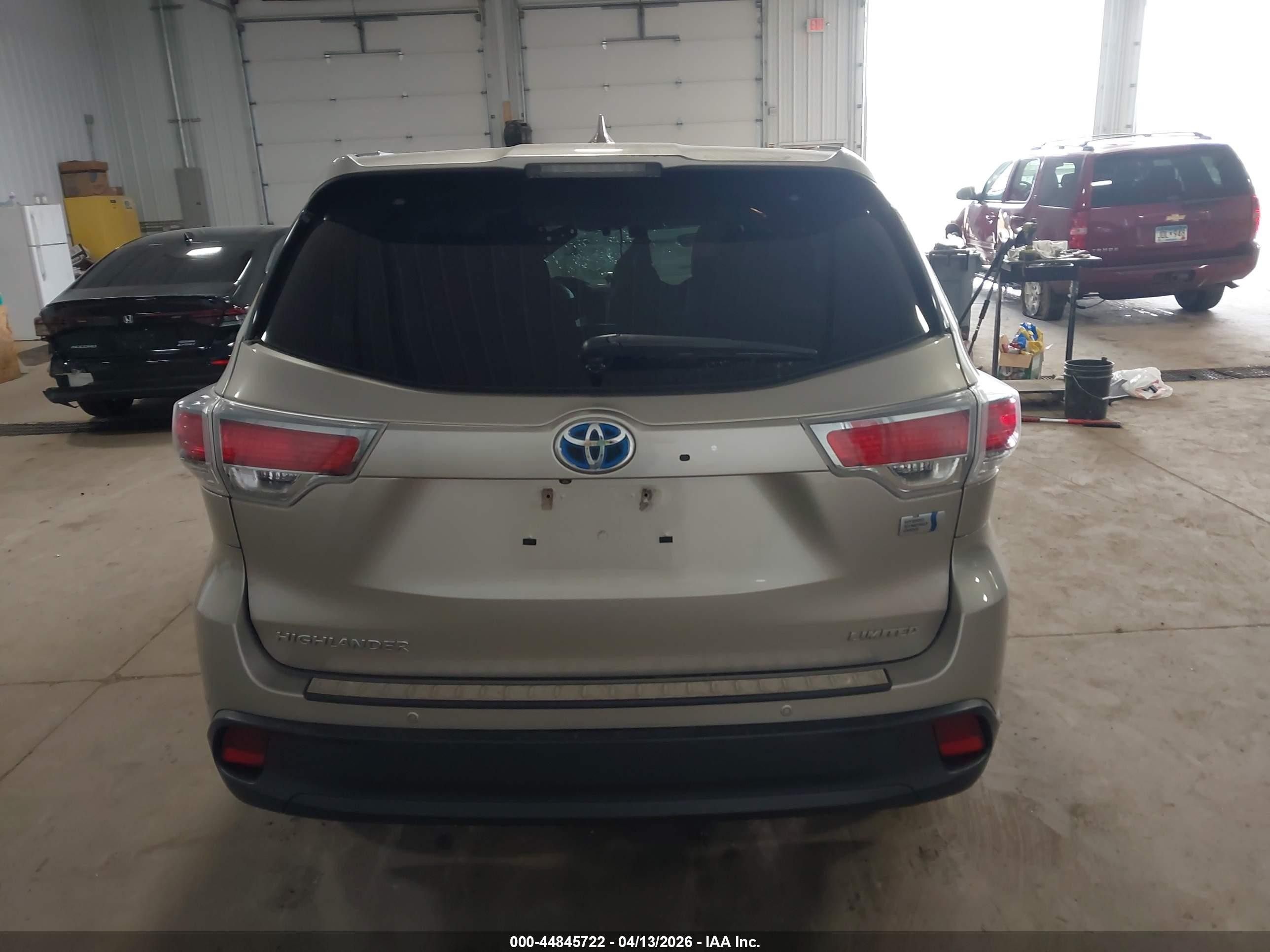 2015 Toyota Highlander Hybrid Limited Platinum V6 Gold vin: 5TDDCRFH1FS008835