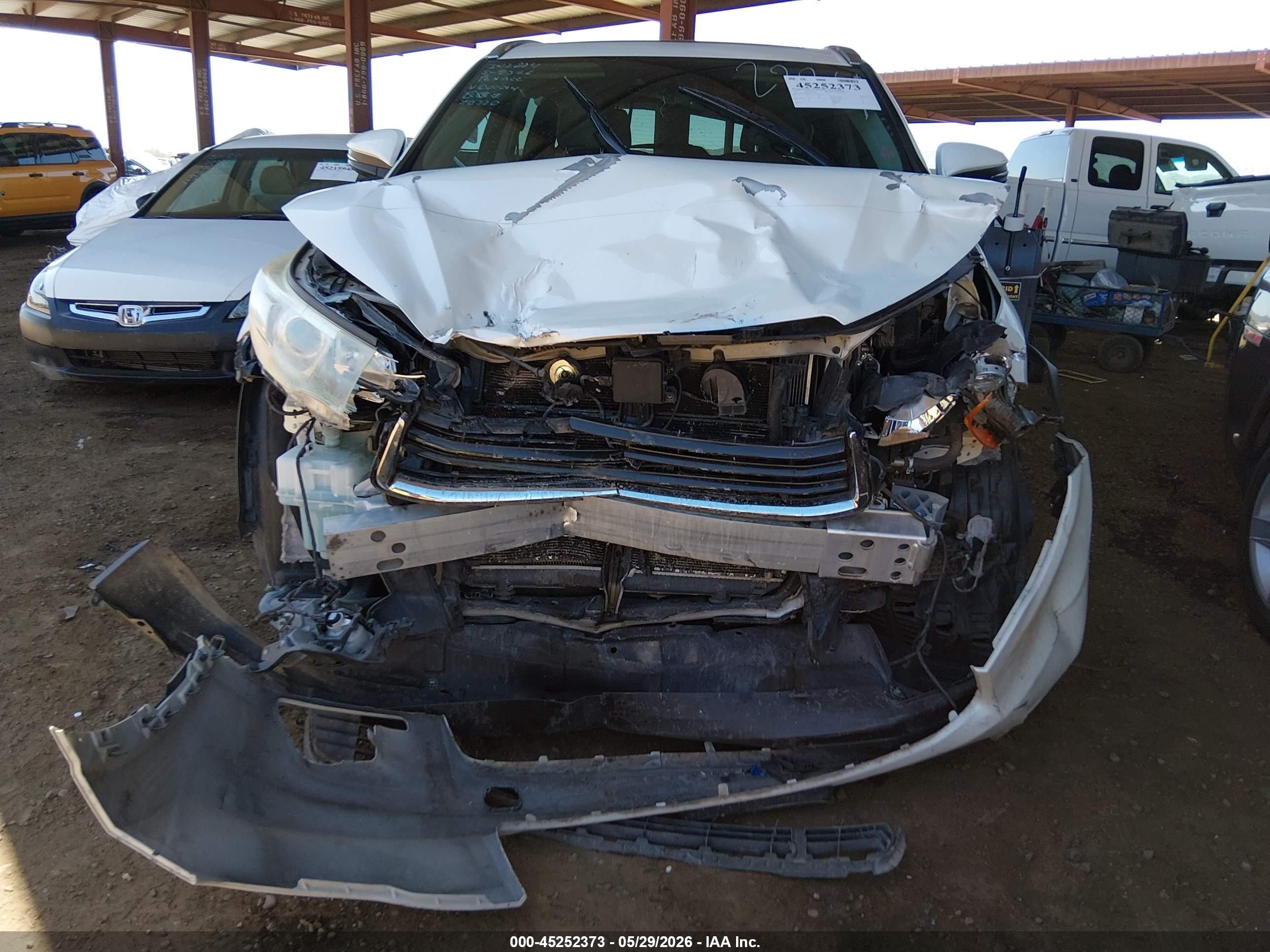 2014 Toyota Highlander Hybrid Limited Platinum V6 White vin: 5TDDCRFH2ES007014