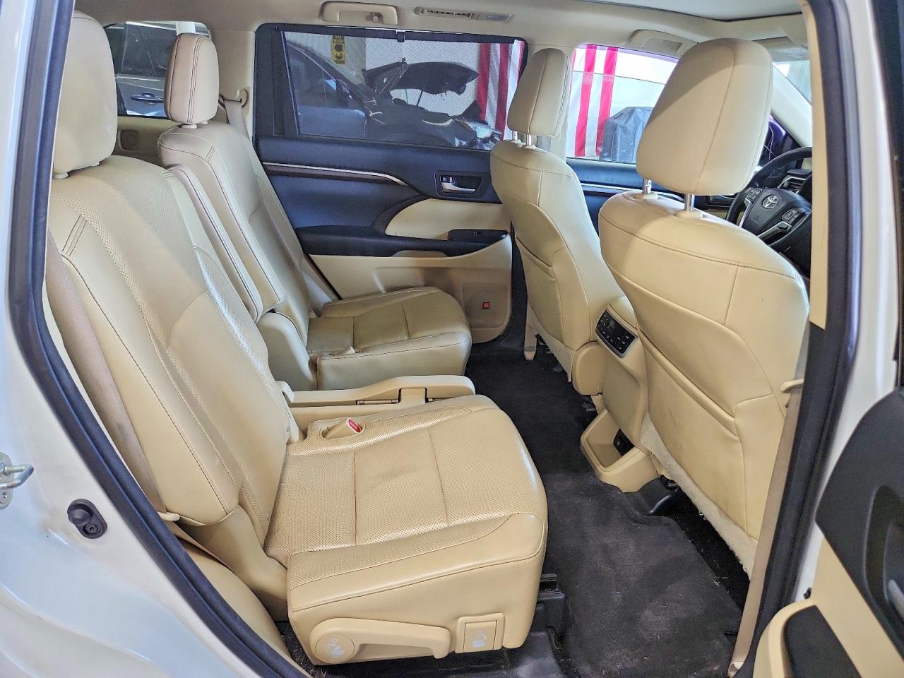2015 Toyota Highlander Hybrid Limited Platinum White vin: 5TDDCRFH4FS009204