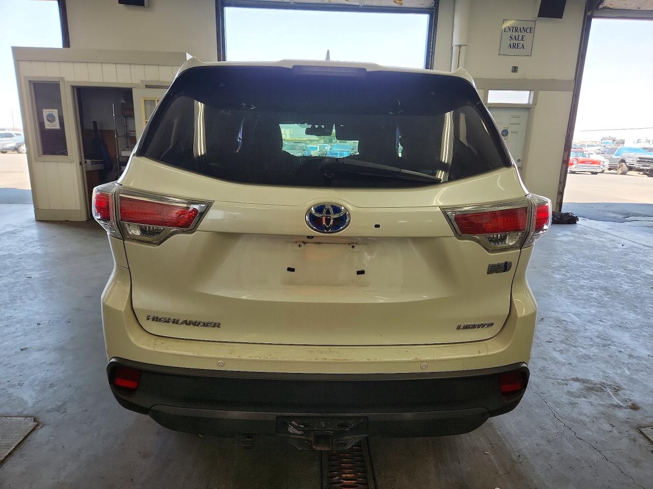 2015 Toyota Highlander Hybrid Limited Platinum White vin: 5TDDCRFH4FS009204
