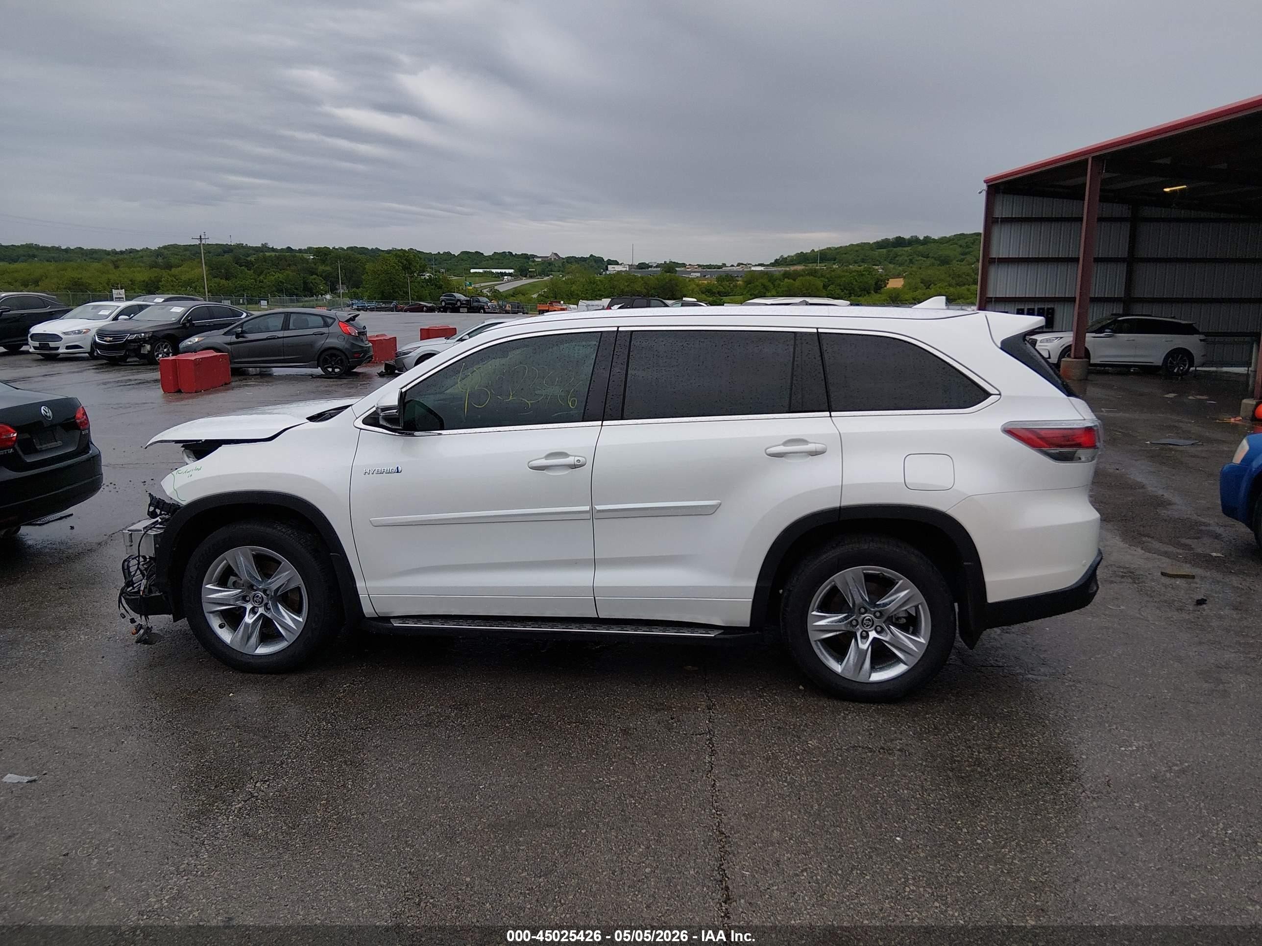 2016 Toyota Highlander Hybrid Limited Белый vin: 5TDDCRFH5GS013912
