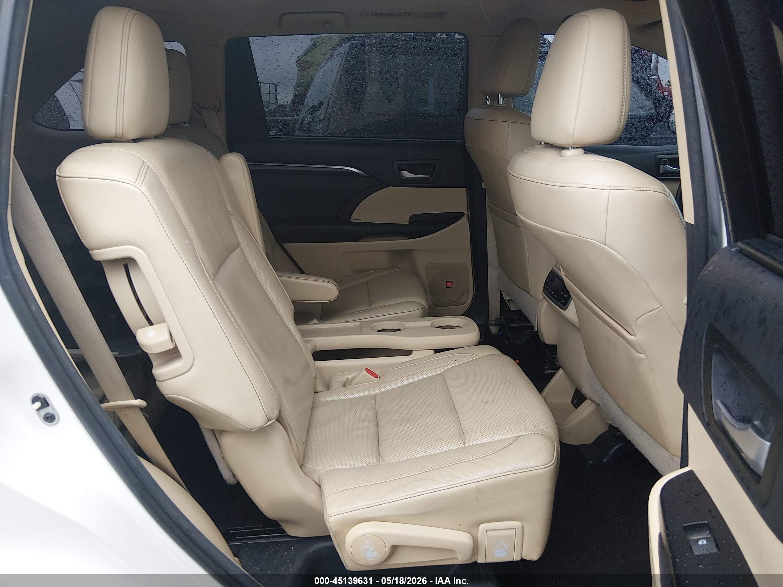 2015 Toyota Highlander Hybrid Limited Platinum V6 White vin: 5TDDCRFH7FS008161
