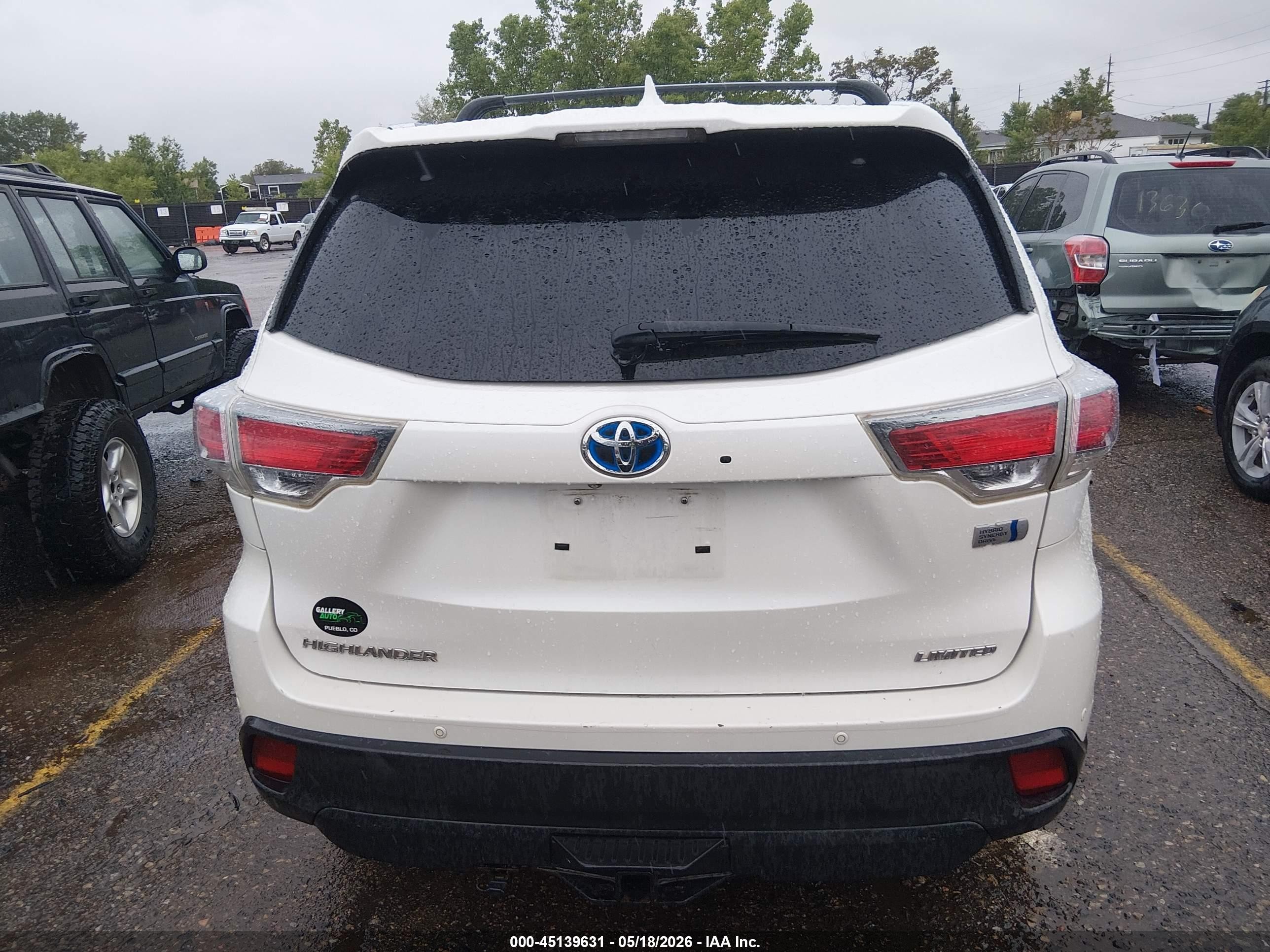 2015 Toyota Highlander Hybrid Limited Platinum V6 White vin: 5TDDCRFH7FS008161