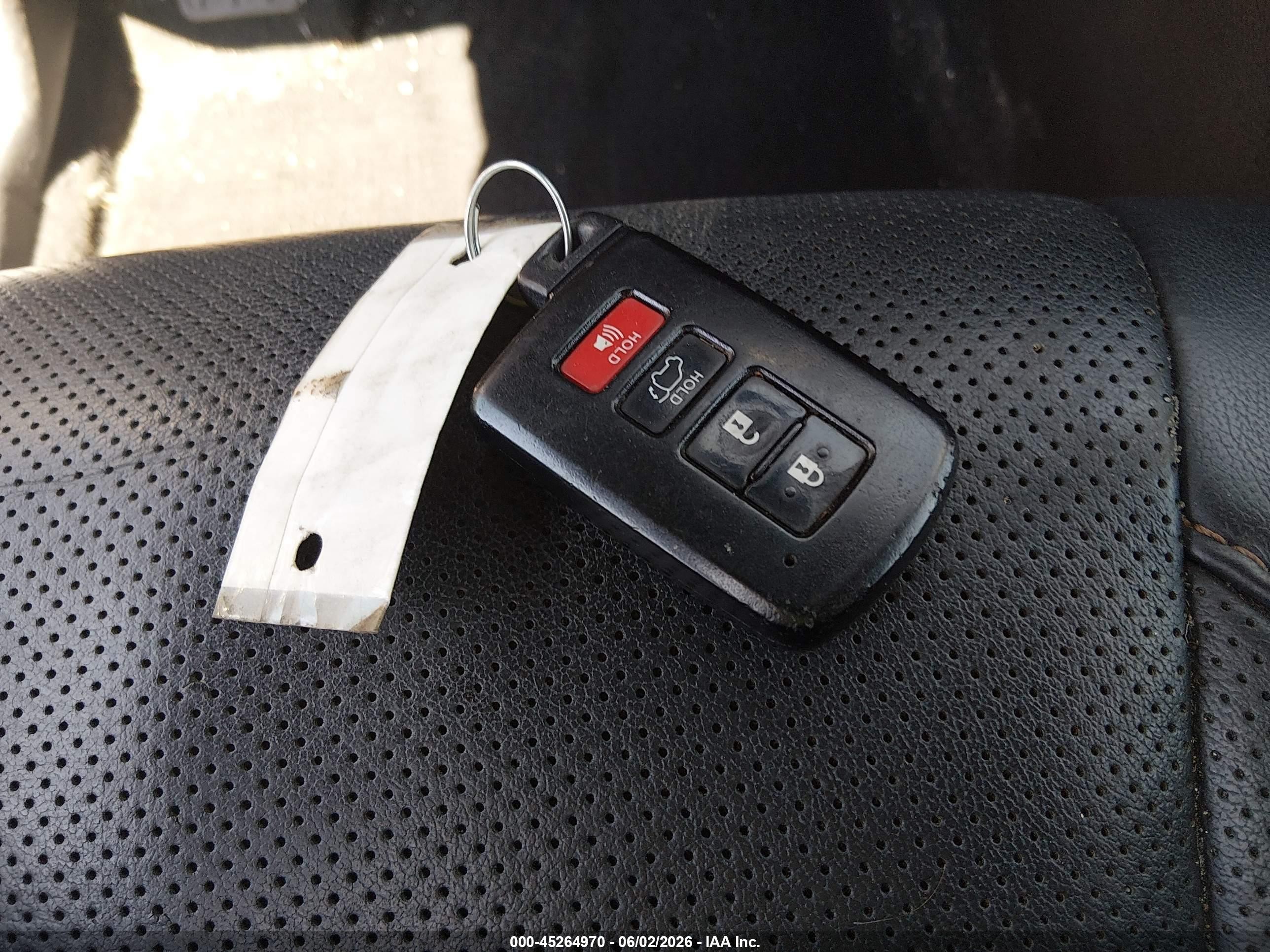 2015 Toyota Highlander Hybrid Limited Белый vin: 5TDDCRFHXFS010888