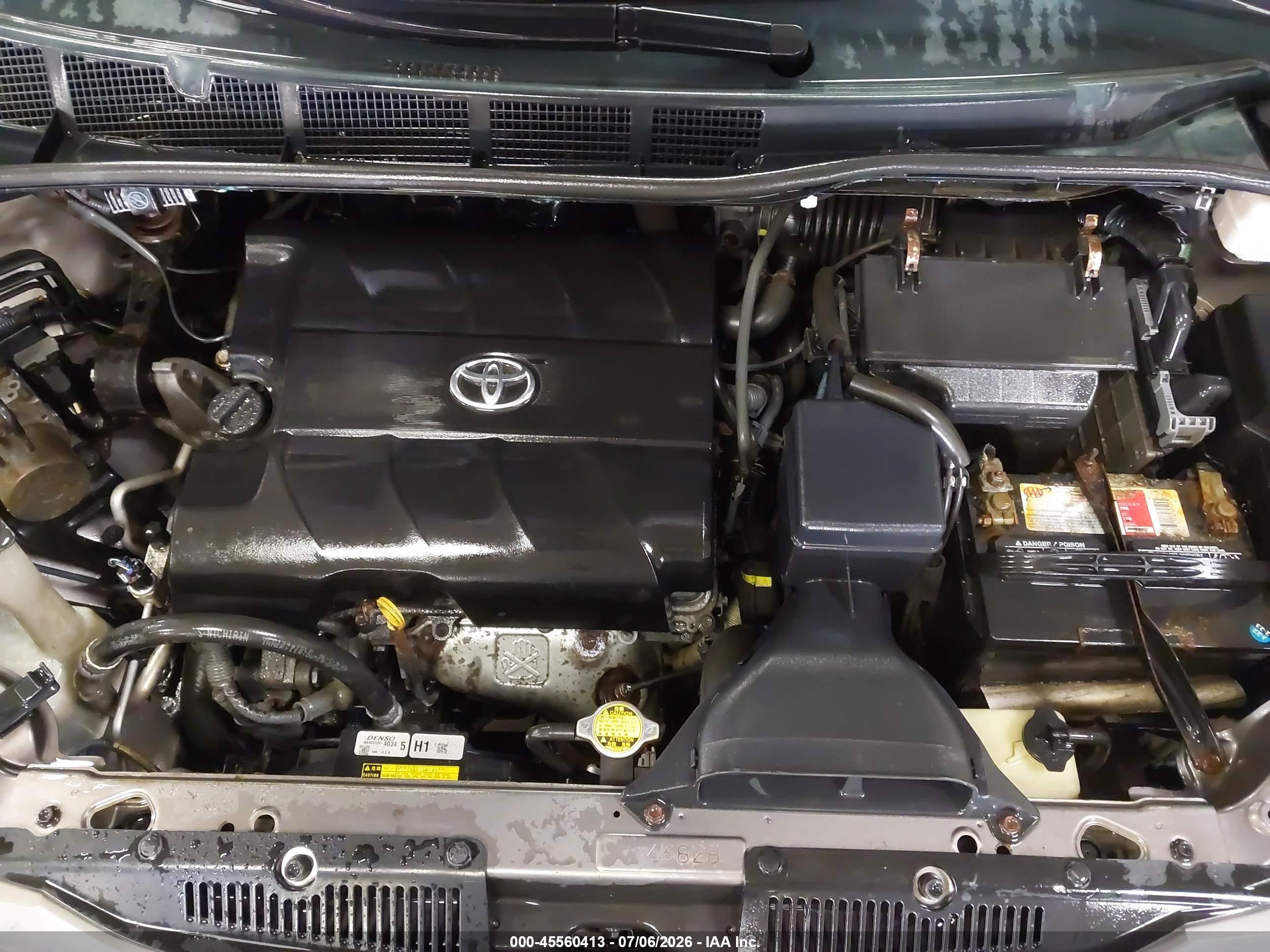 2011 Toyota Sienna Xle Gray vin: 5TDDK3DC0BS007516