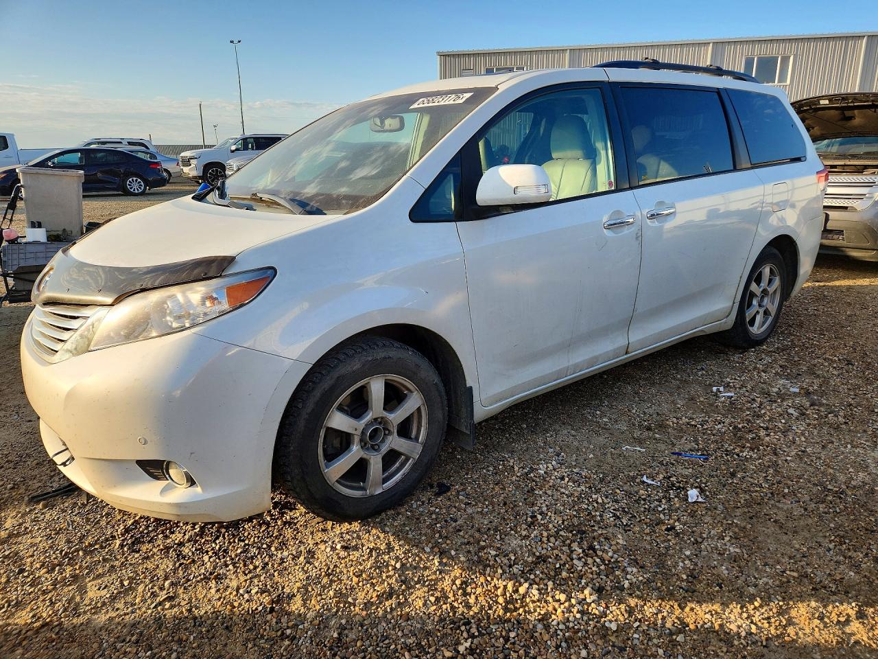 2011 Toyota Sienna Limited White vin: 5TDDK3DC0BS017933
