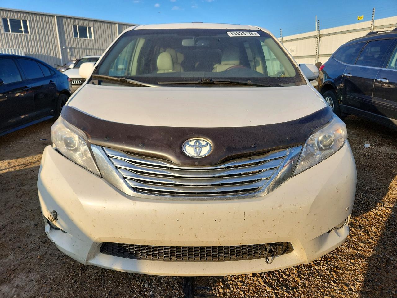 2011 Toyota Sienna Limited White vin: 5TDDK3DC0BS017933