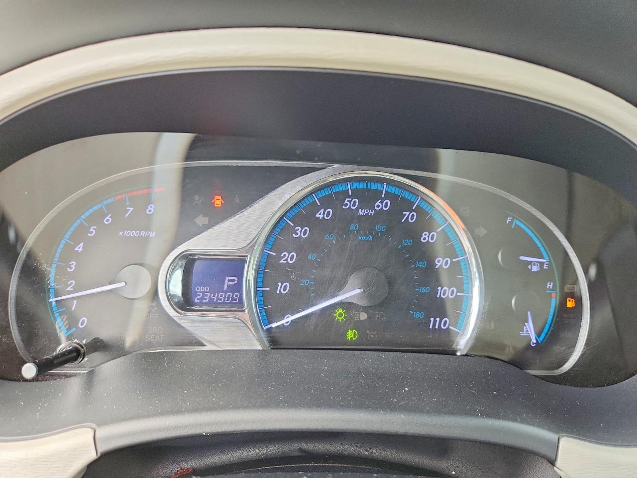 2012 Toyota Sienna Xle 7-passenger Silver vin: 5TDDK3DC0CS042364