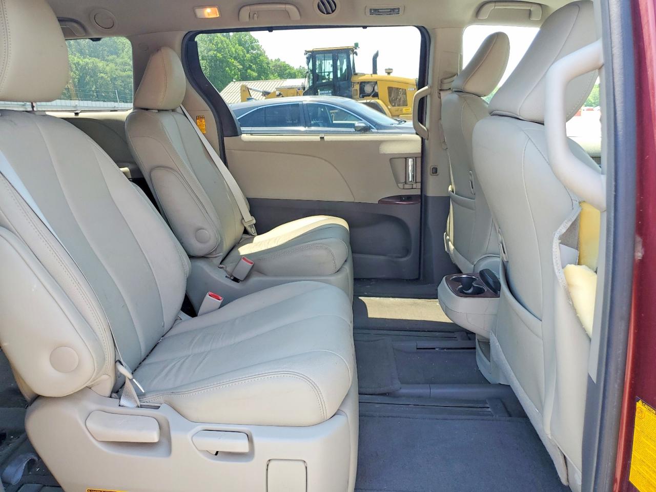 2014 Toyota Sienna Xle 7-passenger Красный vin: 5TDDK3DC0ES074010