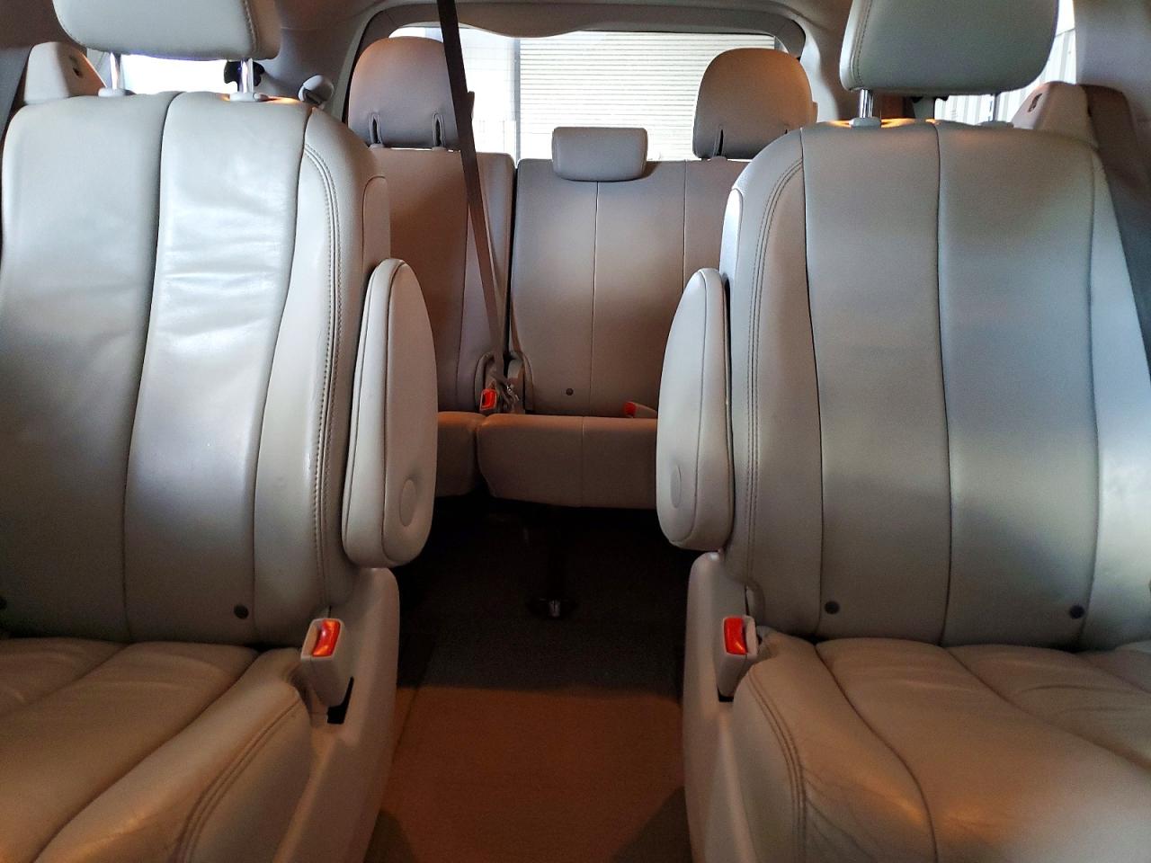 2014 Toyota Sienna Xle 7-passenger Red vin: 5TDDK3DC0ES089168