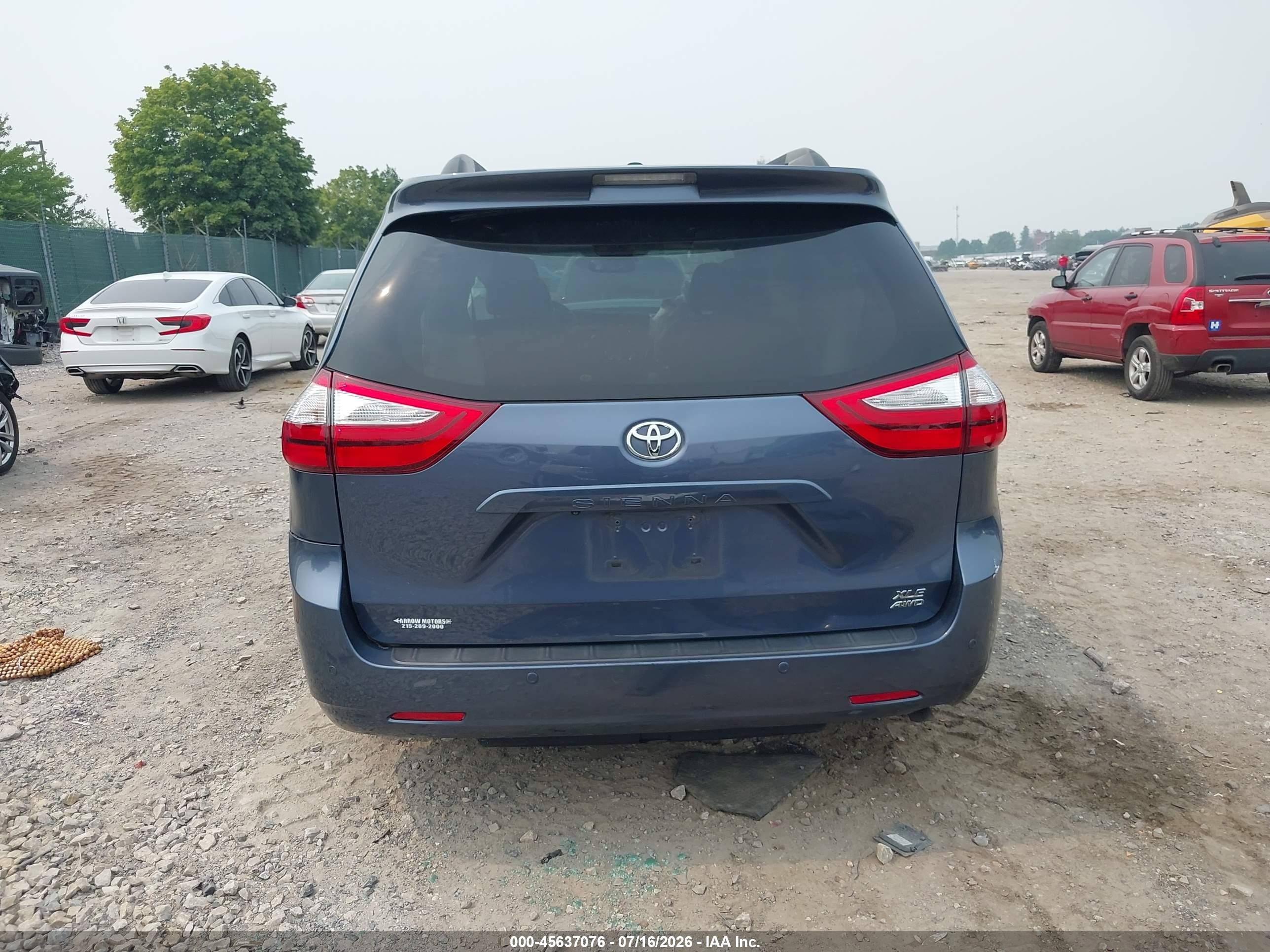 2015 Toyota Sienna Xle 7 Passenger Dark Blue vin: 5TDDK3DC0FS105337