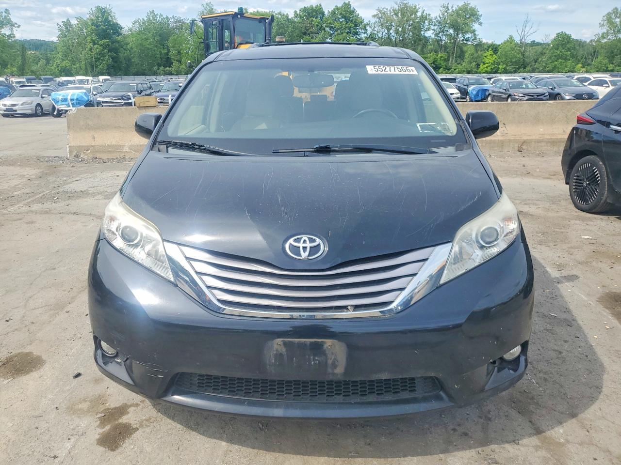 2015 Toyota Sienna Xle Premium 7-passenger Blue vin: 5TDDK3DC0FS119979