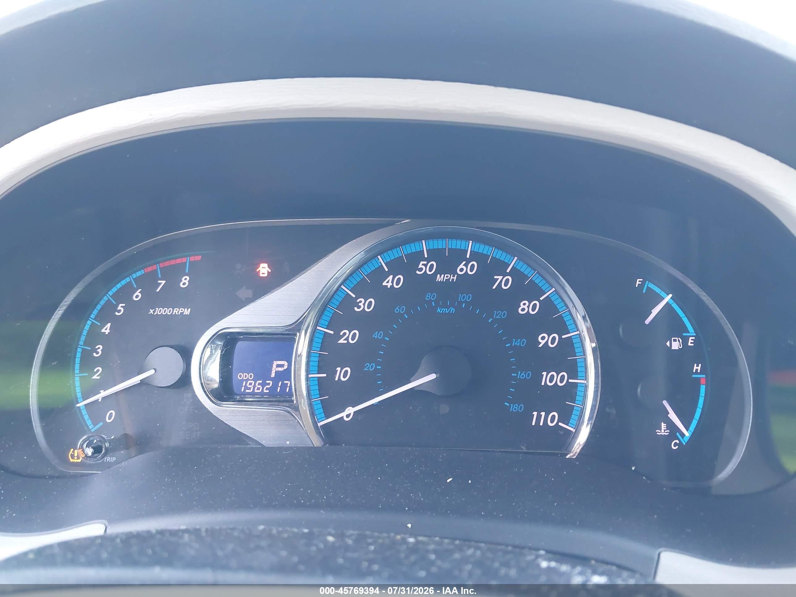 2011 Toyota Sienna Xle Gray vin: 5TDDK3DC1BS020534
