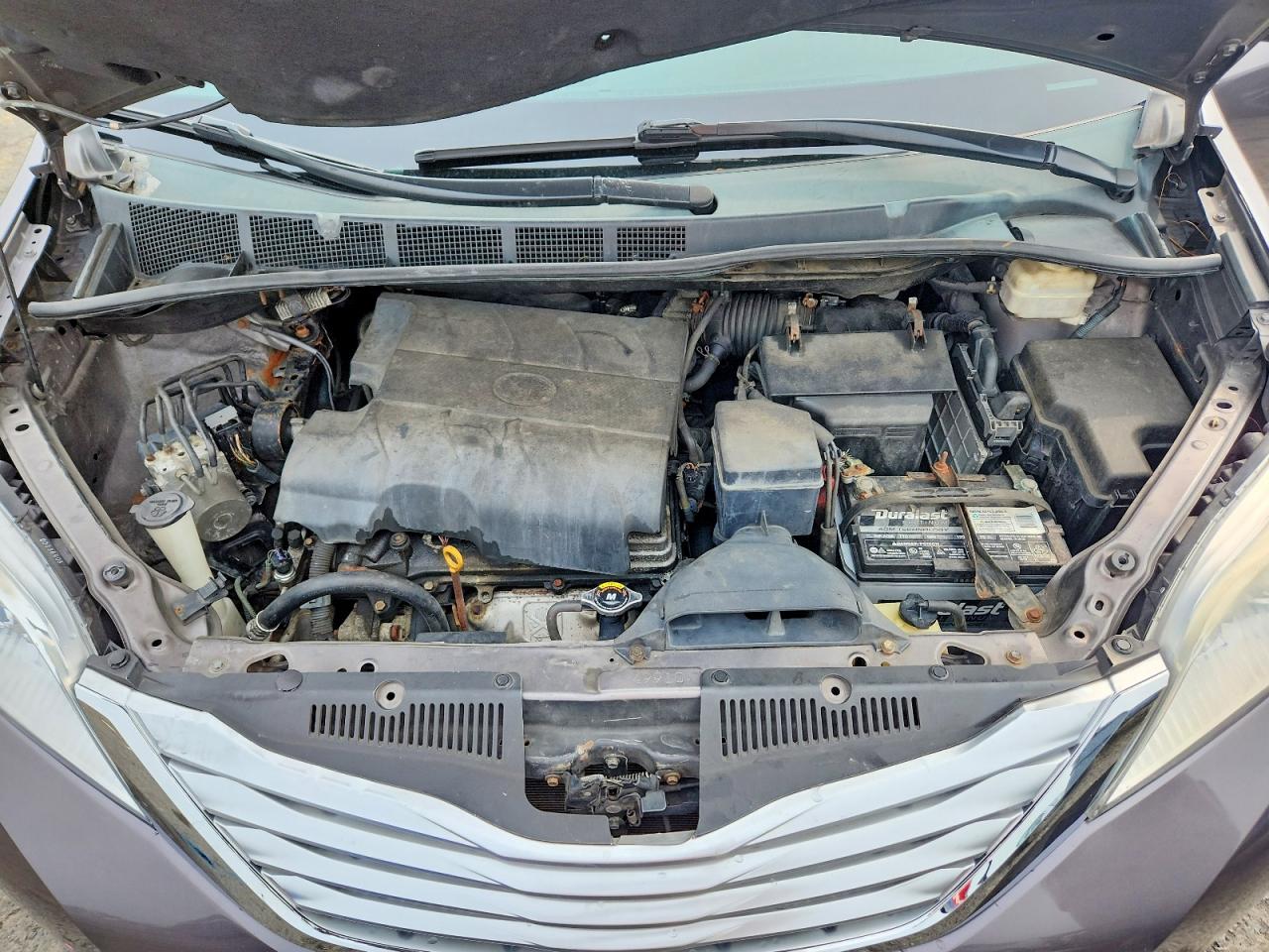 2011 Toyota Sienna Limited 7-passenger Серый vin: 5TDDK3DC1BS021912