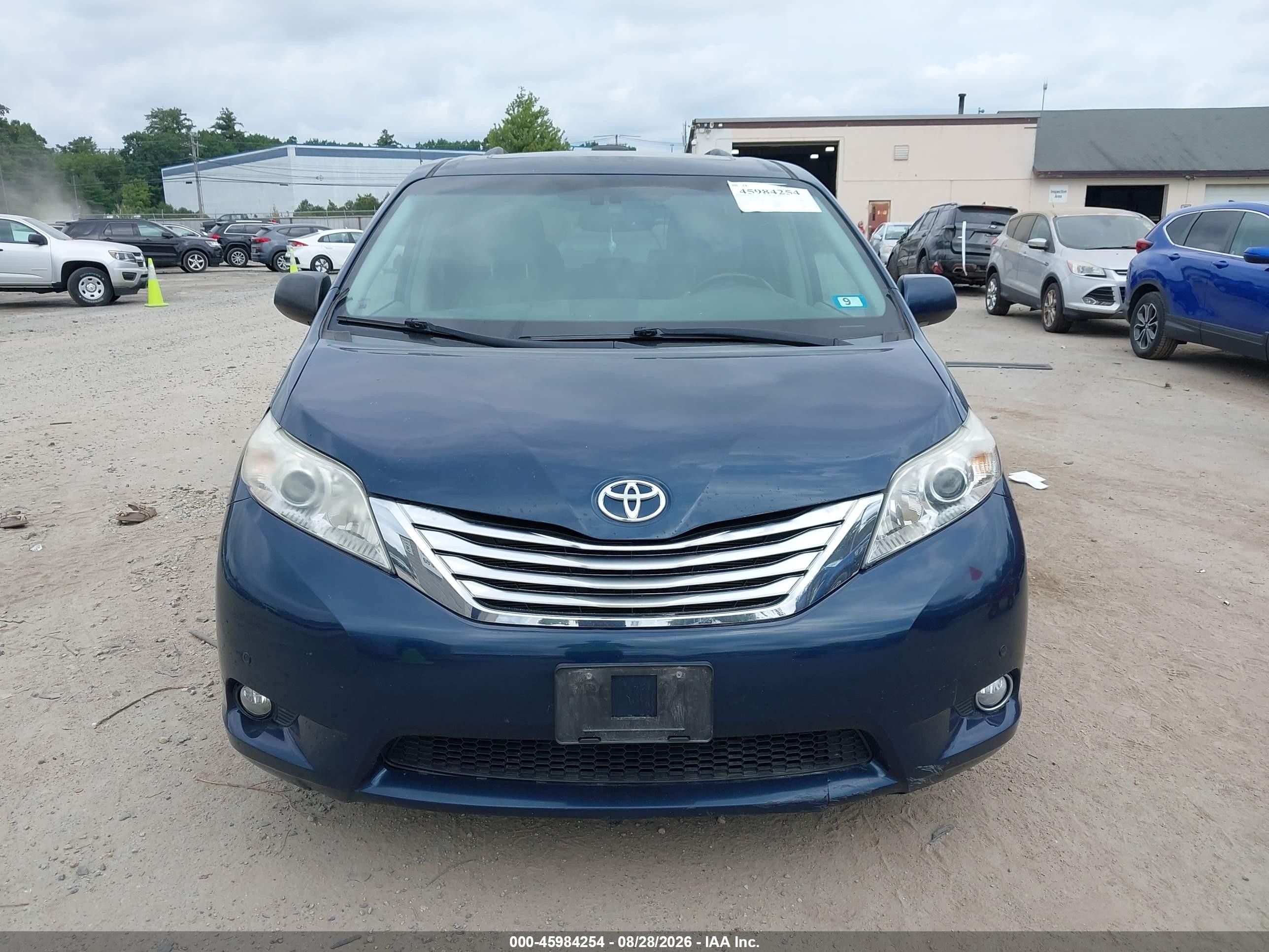 2011 Toyota Sienna Limited Dark Blue vin: 5TDDK3DC1BS030089