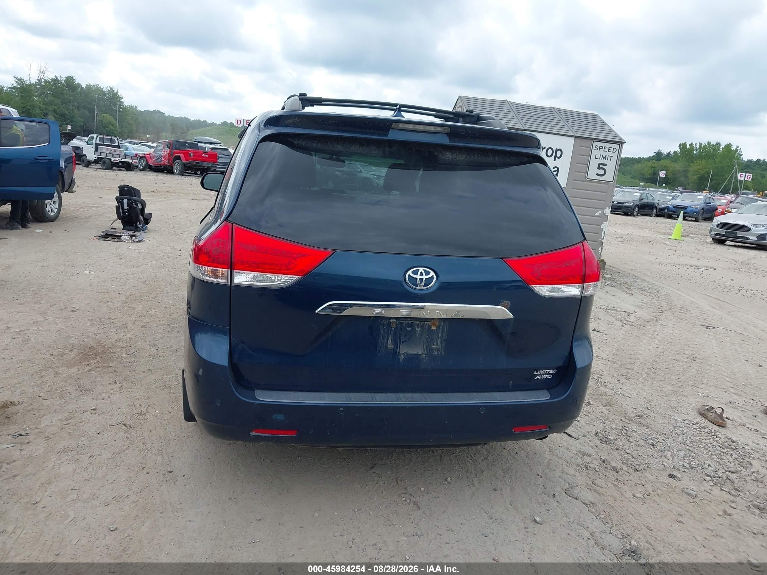 2011 Toyota Sienna Limited Dark Blue vin: 5TDDK3DC1BS030089
