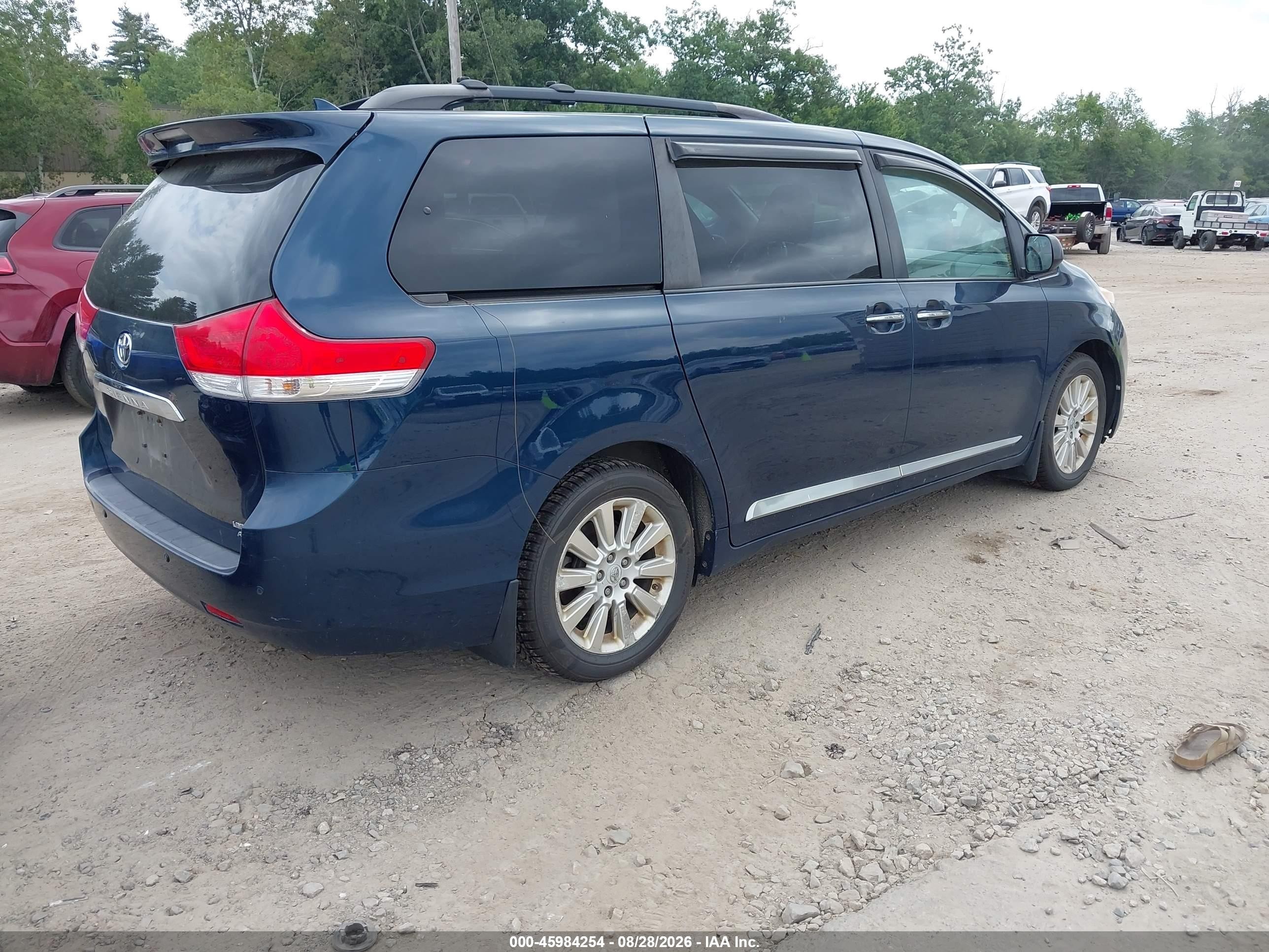 2011 Toyota Sienna Limited Dark Blue vin: 5TDDK3DC1BS030089