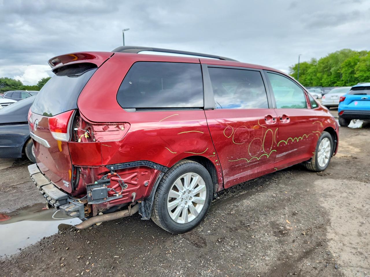 2013 Toyota Sienna Limited 7-passenger Красный vin: 5TDDK3DC1DS059305