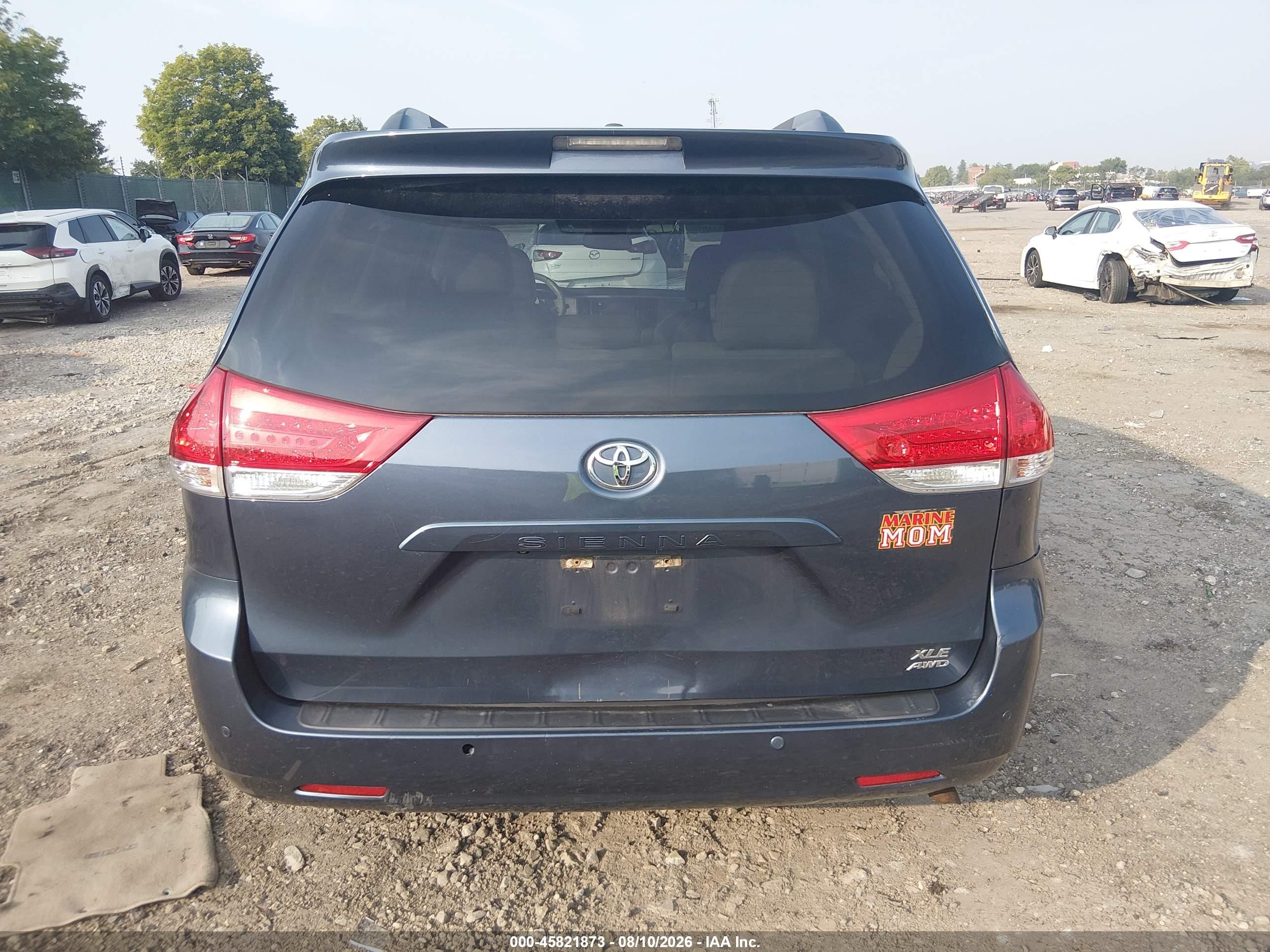 2013 Toyota Sienna Xle 7 Passenger Light Blue vin: 5TDDK3DC1DS065573