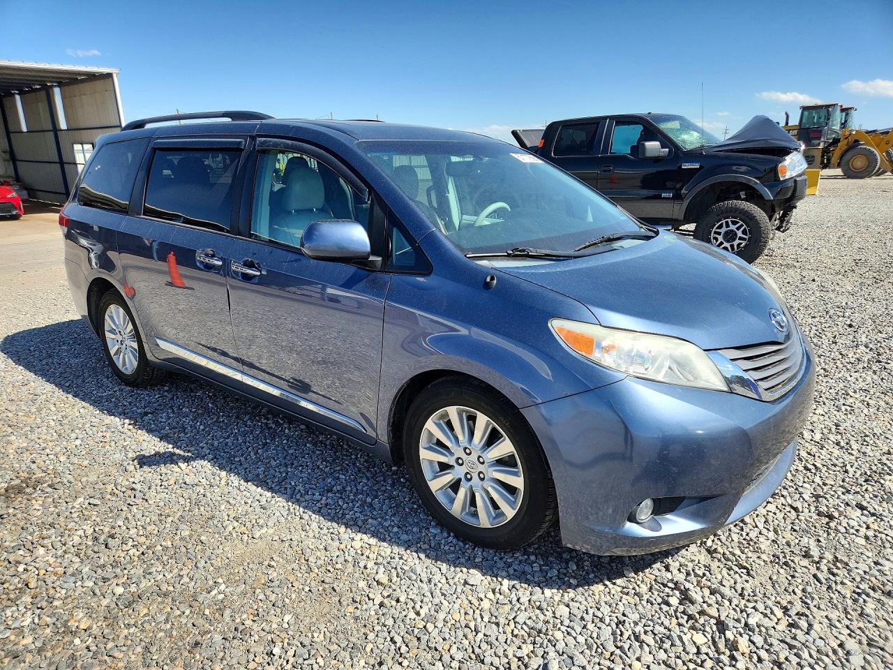 2013 Toyota Sienna Xle 7-passenger Blue vin: 5TDDK3DC1DS065900