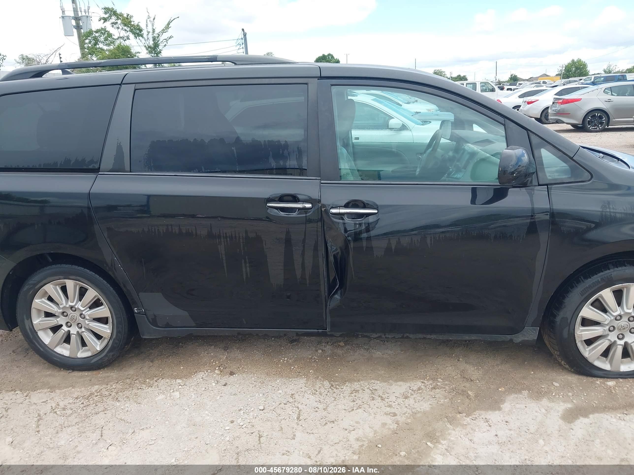 2013 Toyota Sienna Xle 7 Passenger Black vin: 5TDDK3DC1DS071406