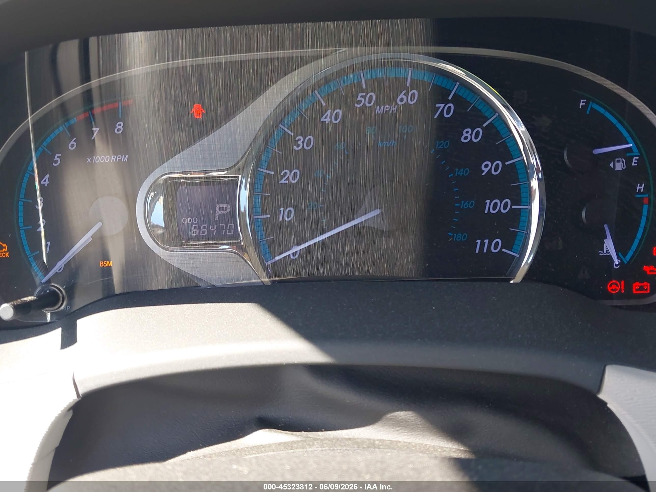 2014 Toyota Sienna Xle 7 Passenger Серый vin: 5TDDK3DC1ES084352