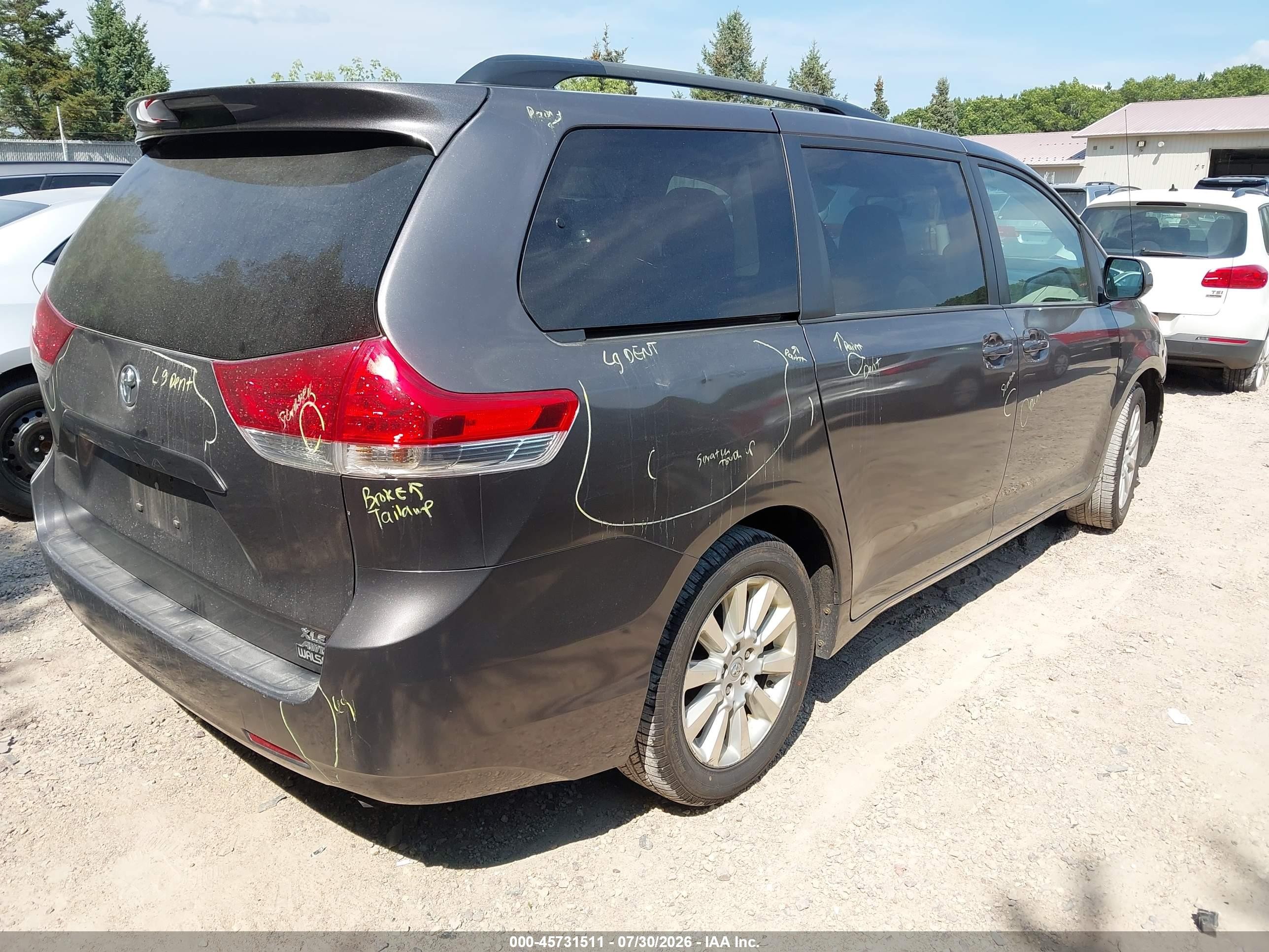 2014 Toyota Sienna Xle 7 Passenger Gray vin: 5TDDK3DC1ES092824