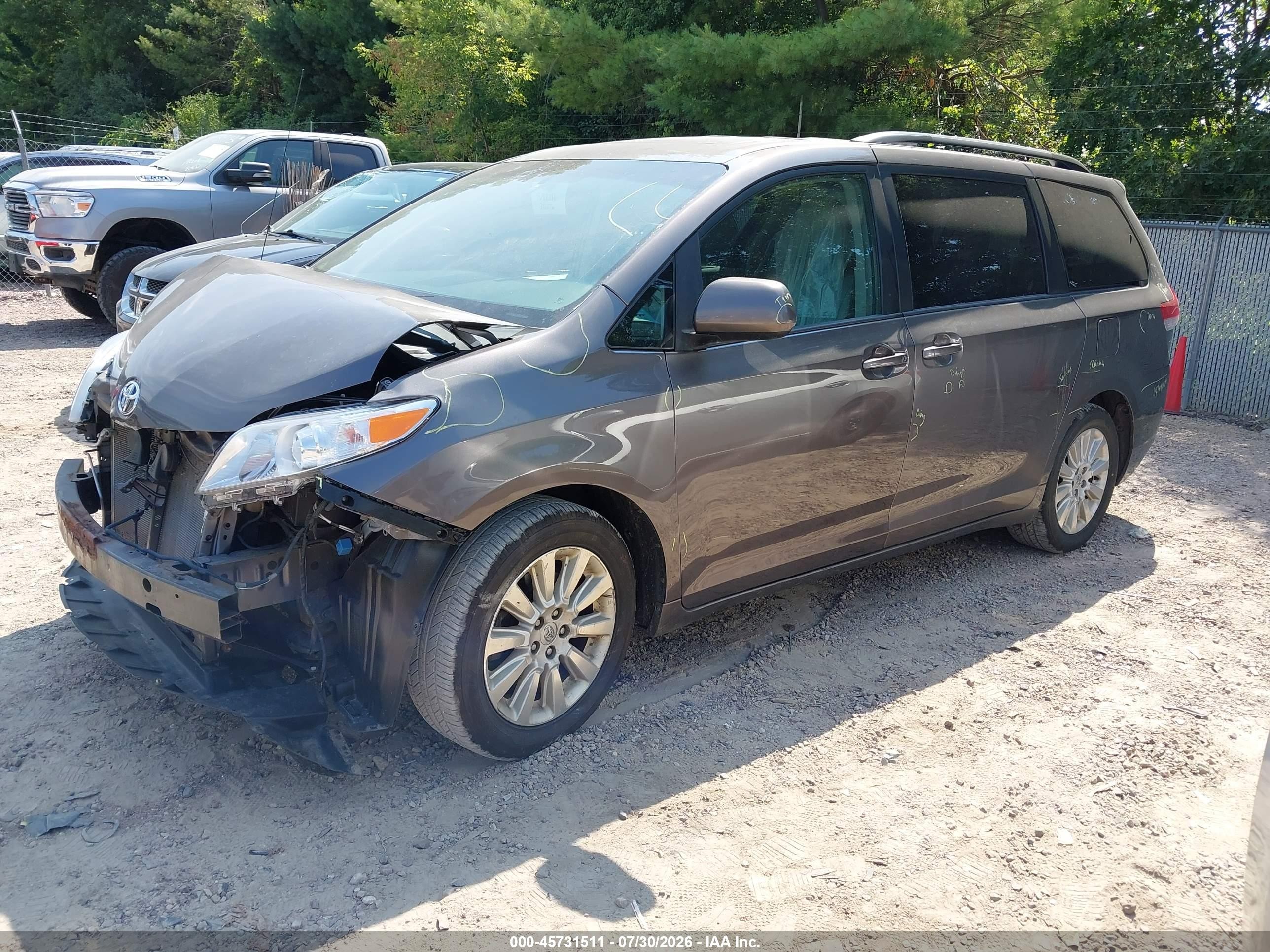2014 Toyota Sienna Xle 7 Passenger Gray vin: 5TDDK3DC1ES092824