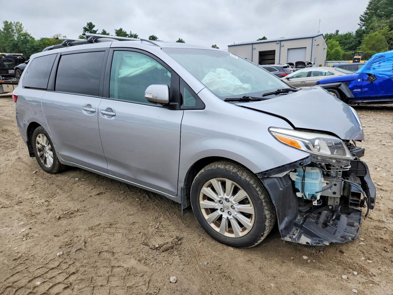 2015 Toyota Sienna Limited Premium 7-passenger Silver vin: 5TDDK3DC1FS095191