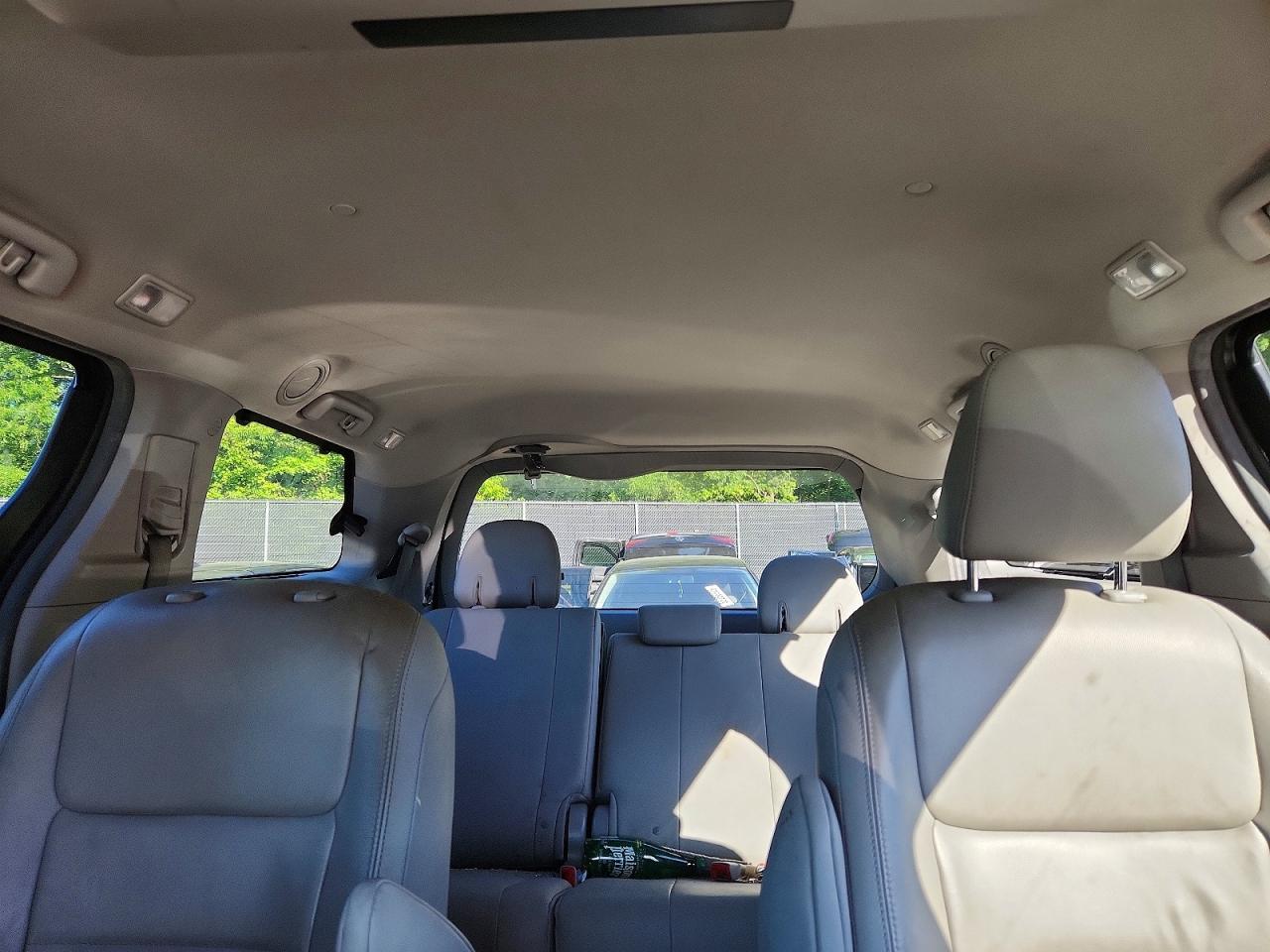 2015 Toyota Sienna Xle Premium 7-passenger Black vin: 5TDDK3DC1FS098754