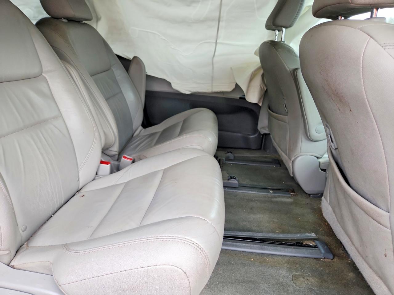 2015 Toyota Sienna Xle 7-passenger Blue vin: 5TDDK3DC1FS104942