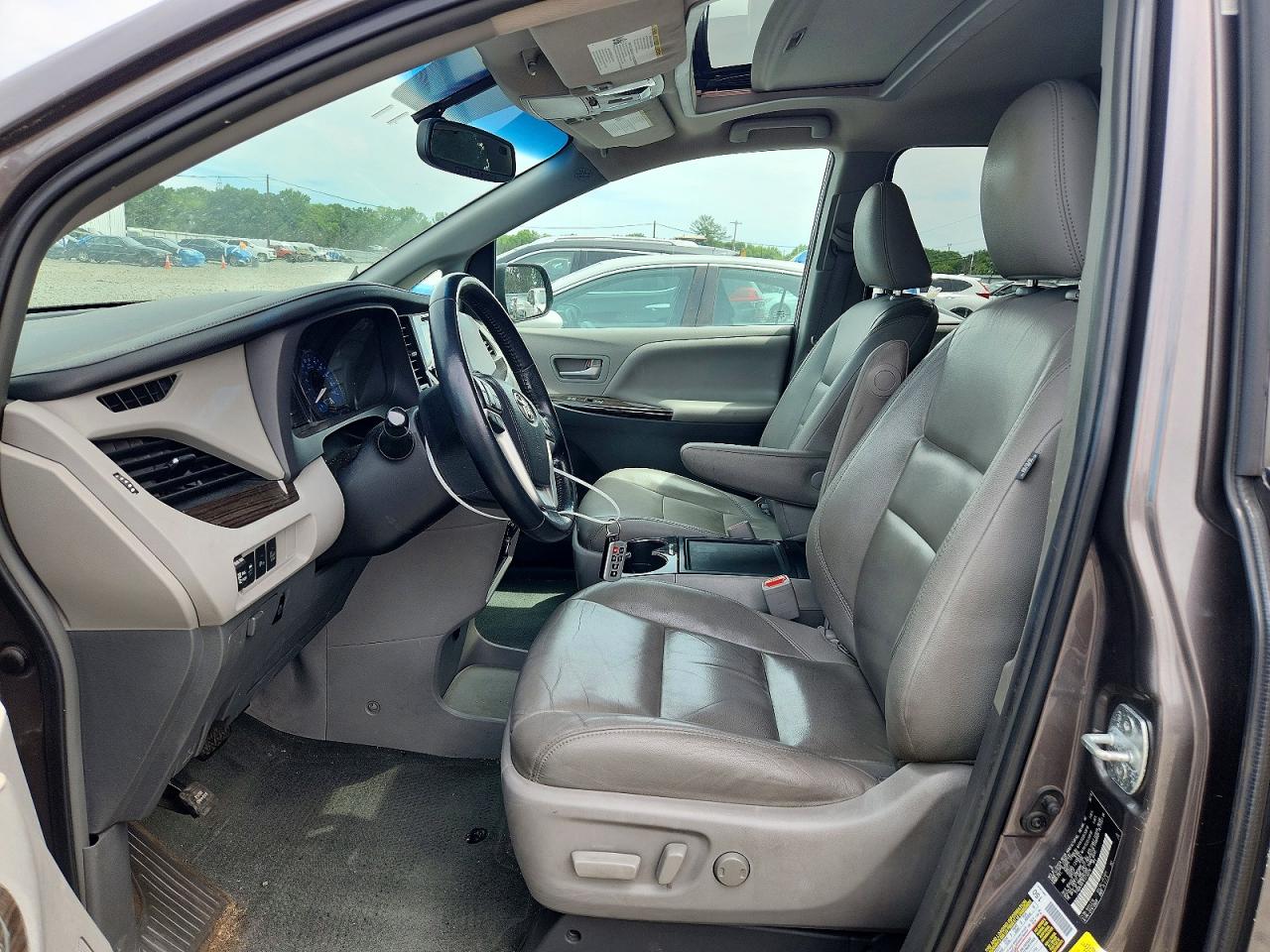 2015 Toyota Sienna Xle 7-passenger Gray vin: 5TDDK3DC1FS112278