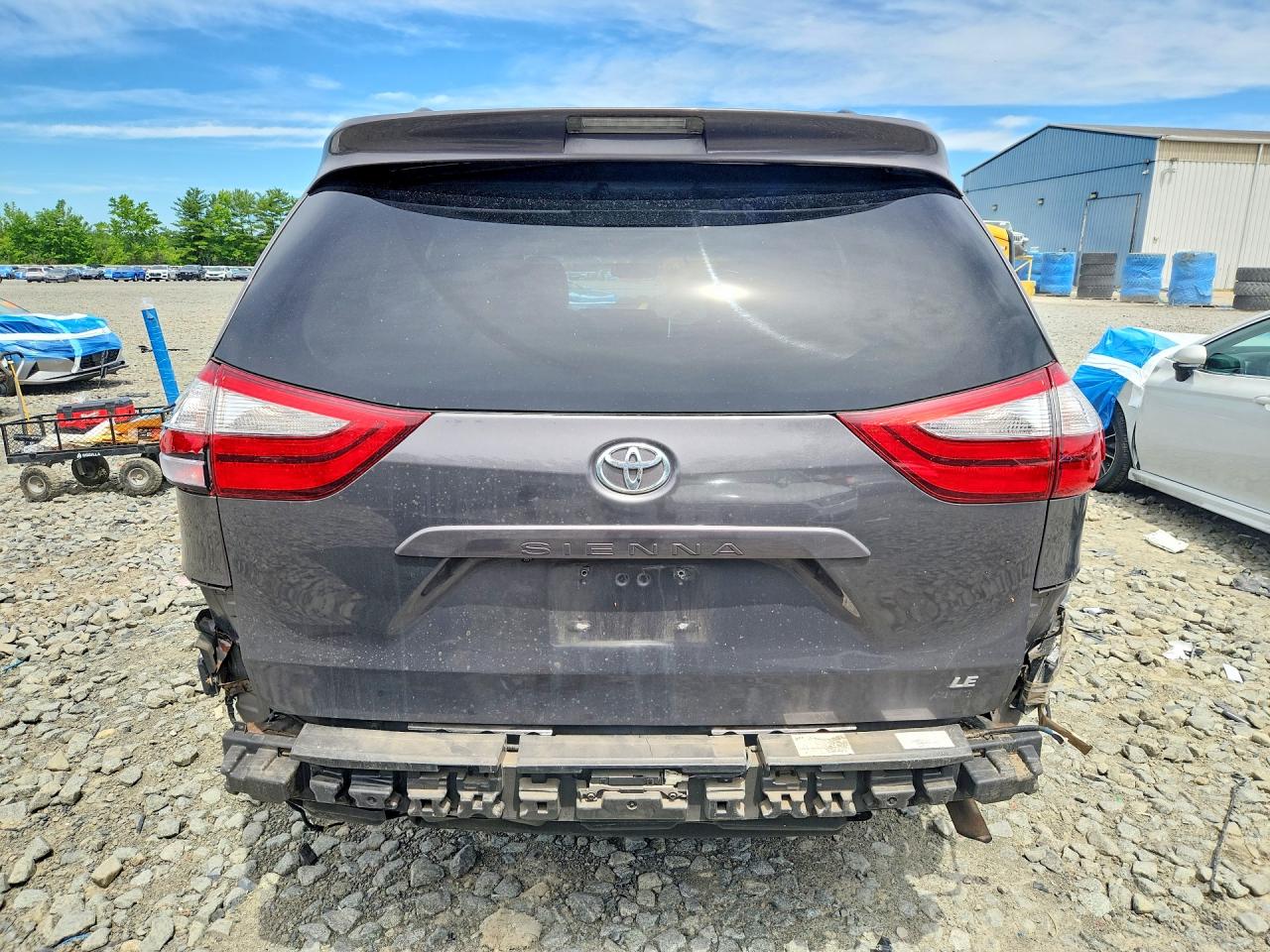 2015 Toyota Sienna Xle 7-passenger Gray vin: 5TDDK3DC1FS112278